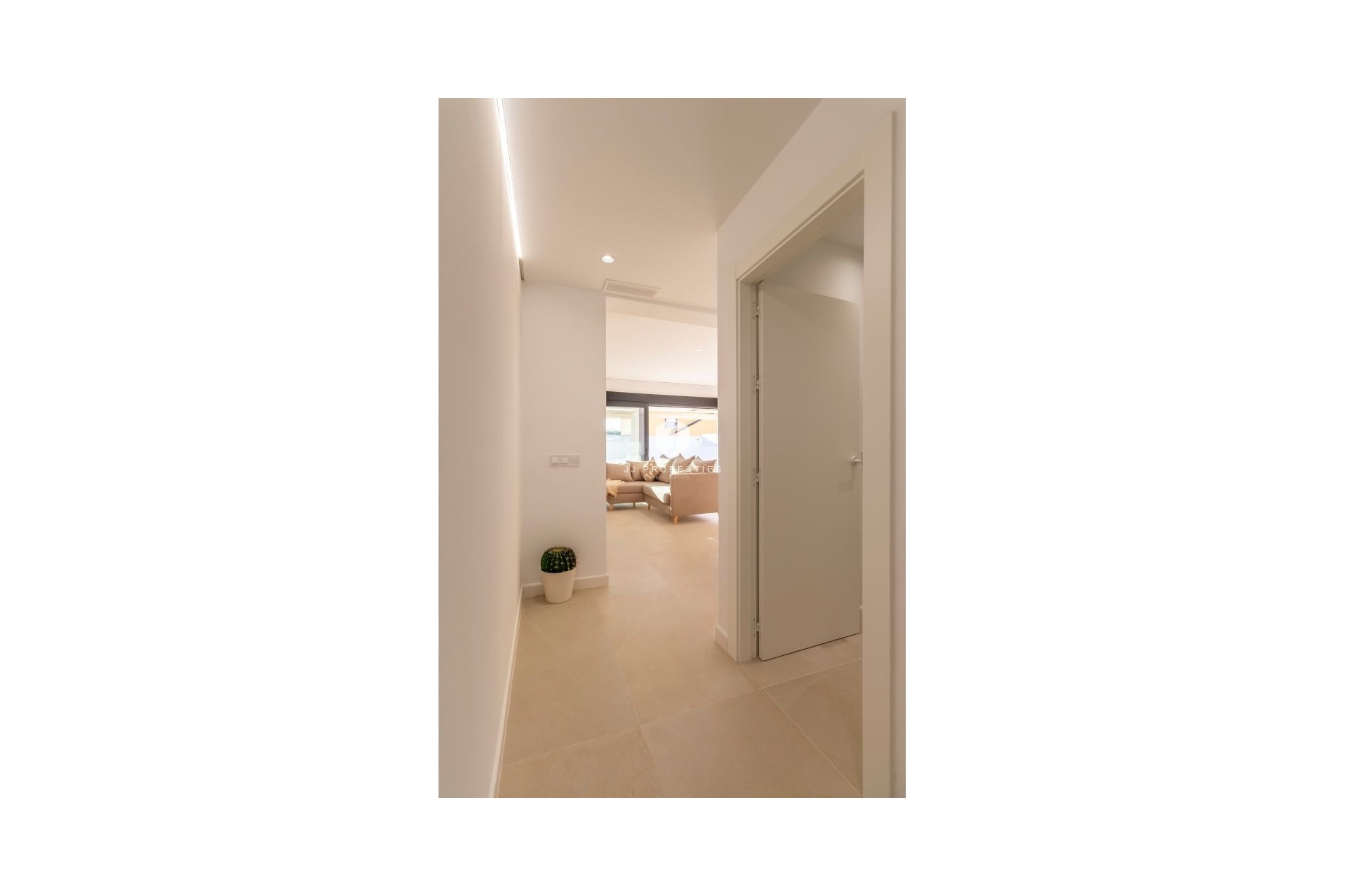 Aus zweiter Hand - Villa -
Torrevieja - Costa Blanca