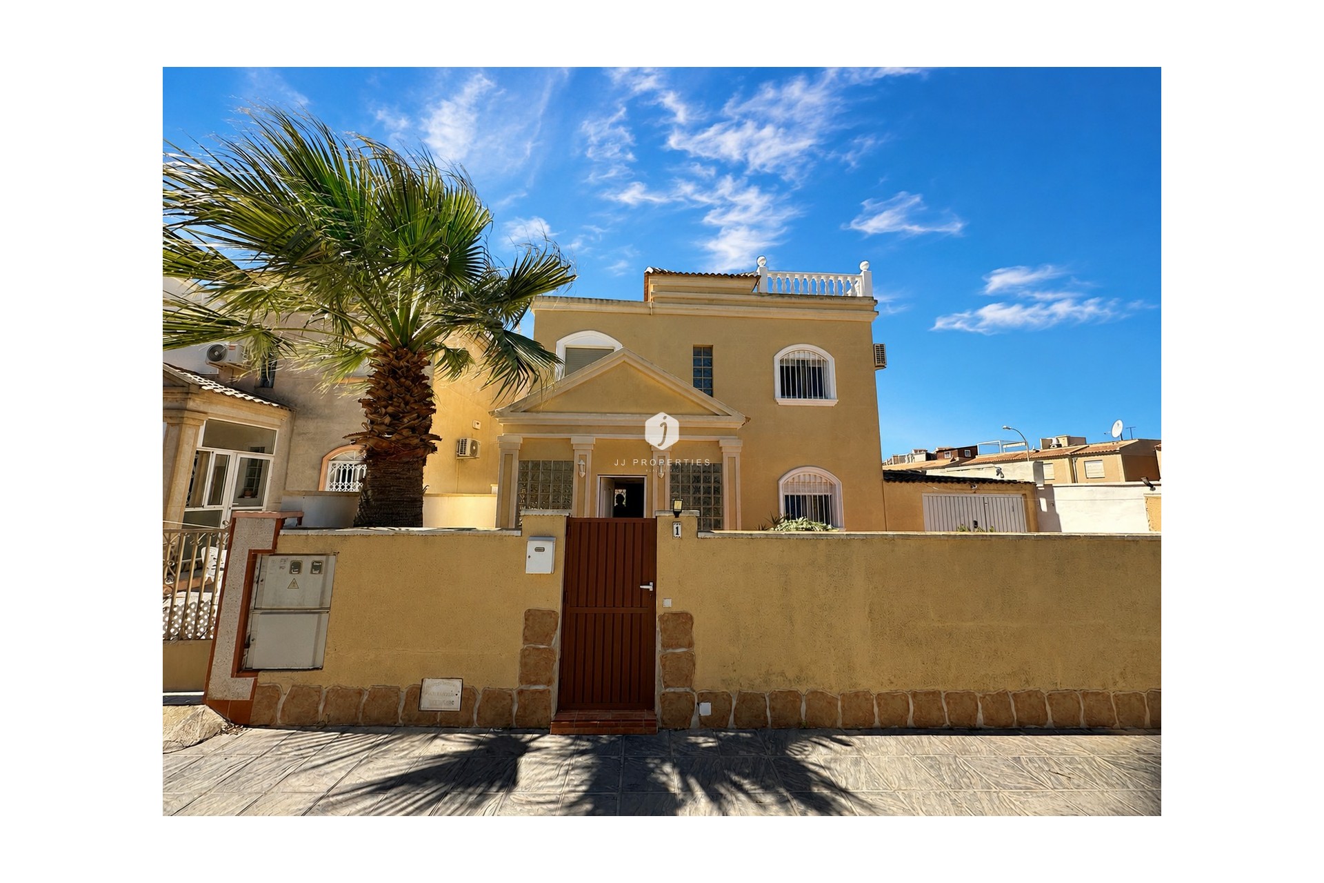 Aus zweiter Hand - Villa -
Torrevieja - Costa Blanca