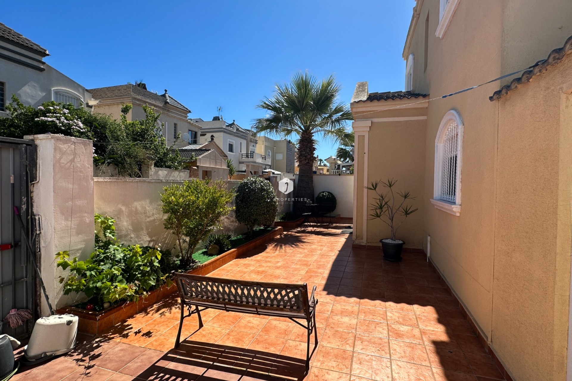 Aus zweiter Hand - Villa -
Torrevieja - Costa Blanca