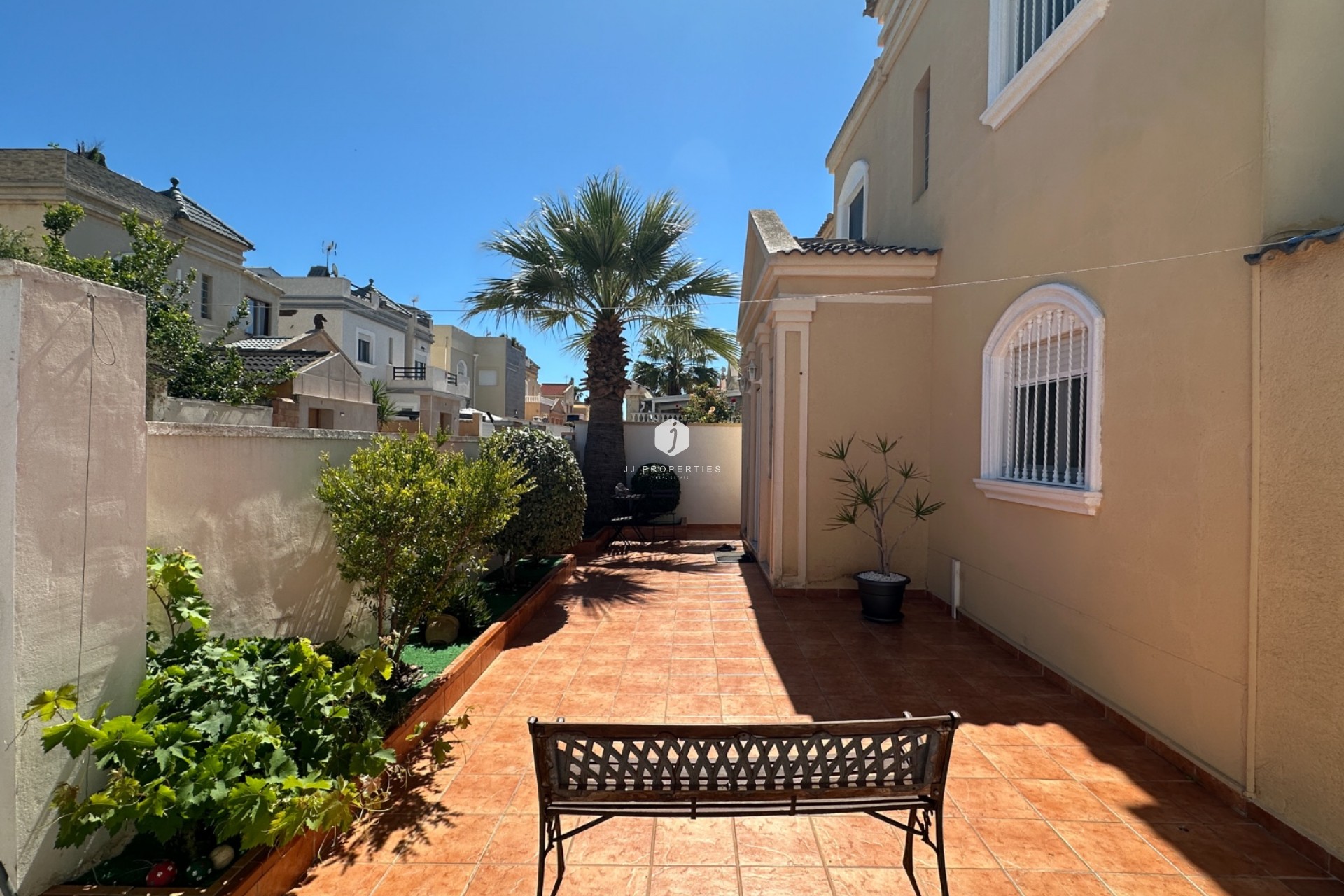 Aus zweiter Hand - Villa -
Torrevieja - Costa Blanca