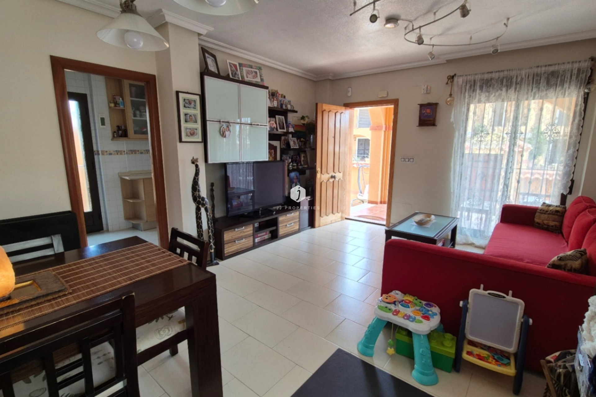 Aus zweiter Hand - Villa -
Torrevieja - Costa Blanca