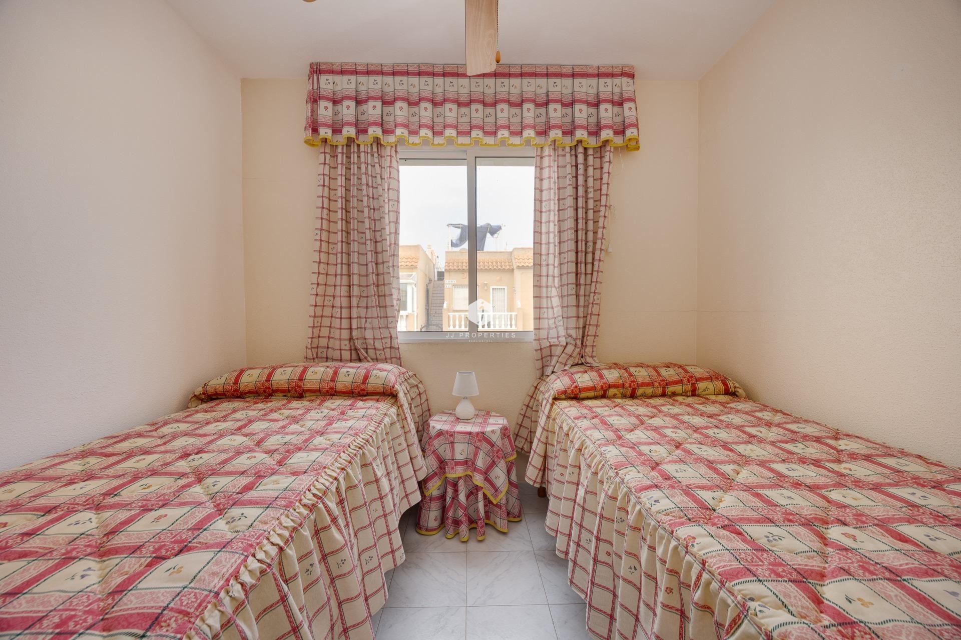 Aus zweiter Hand - Villa -
Torrevieja - El Limonar