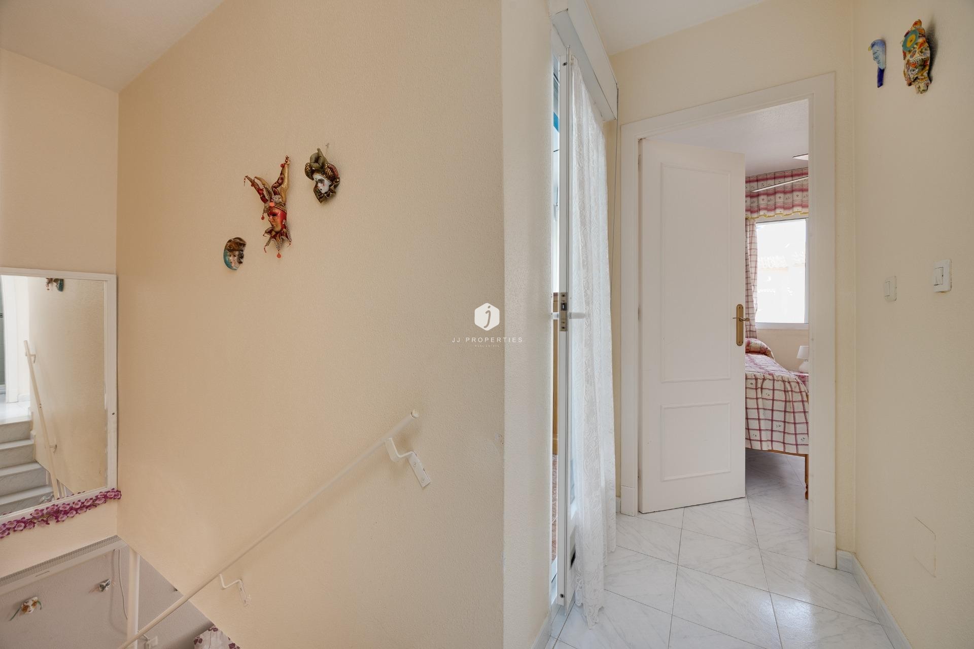 Aus zweiter Hand - Villa -
Torrevieja - El Limonar