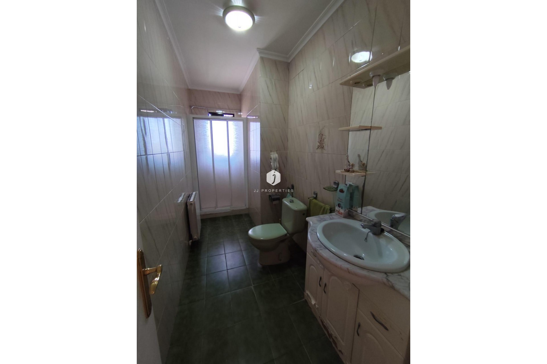 Aus zweiter Hand - Villa -
Torrevieja - Estacion de autobuses