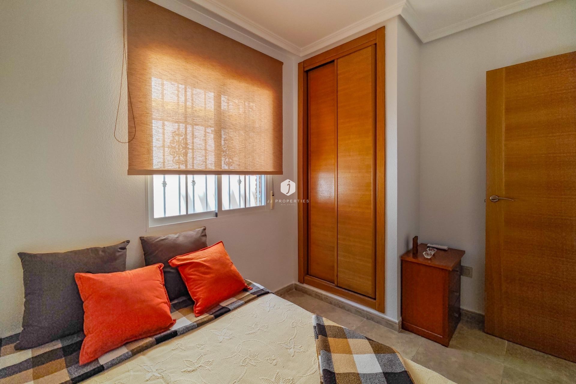 Aus zweiter Hand - Villa -
Torrevieja - La Mata