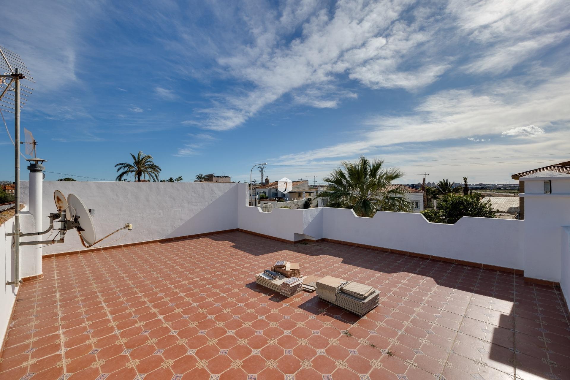 Aus zweiter Hand - Villa -
Torrevieja - La Siesta - El Salado - Torreta