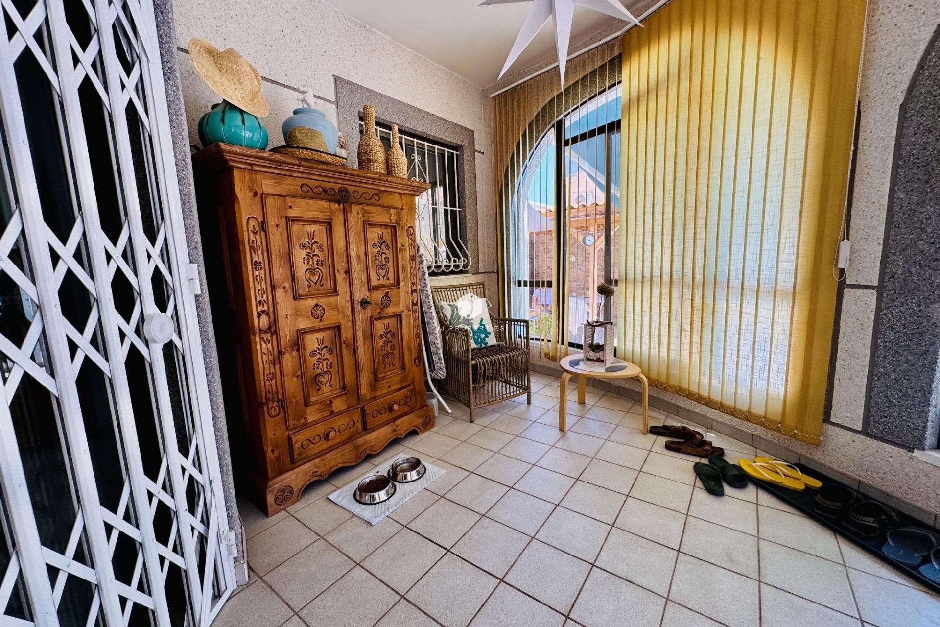 Aus zweiter Hand - Villa -
Torrevieja - La Siesta - El Salado - Torreta