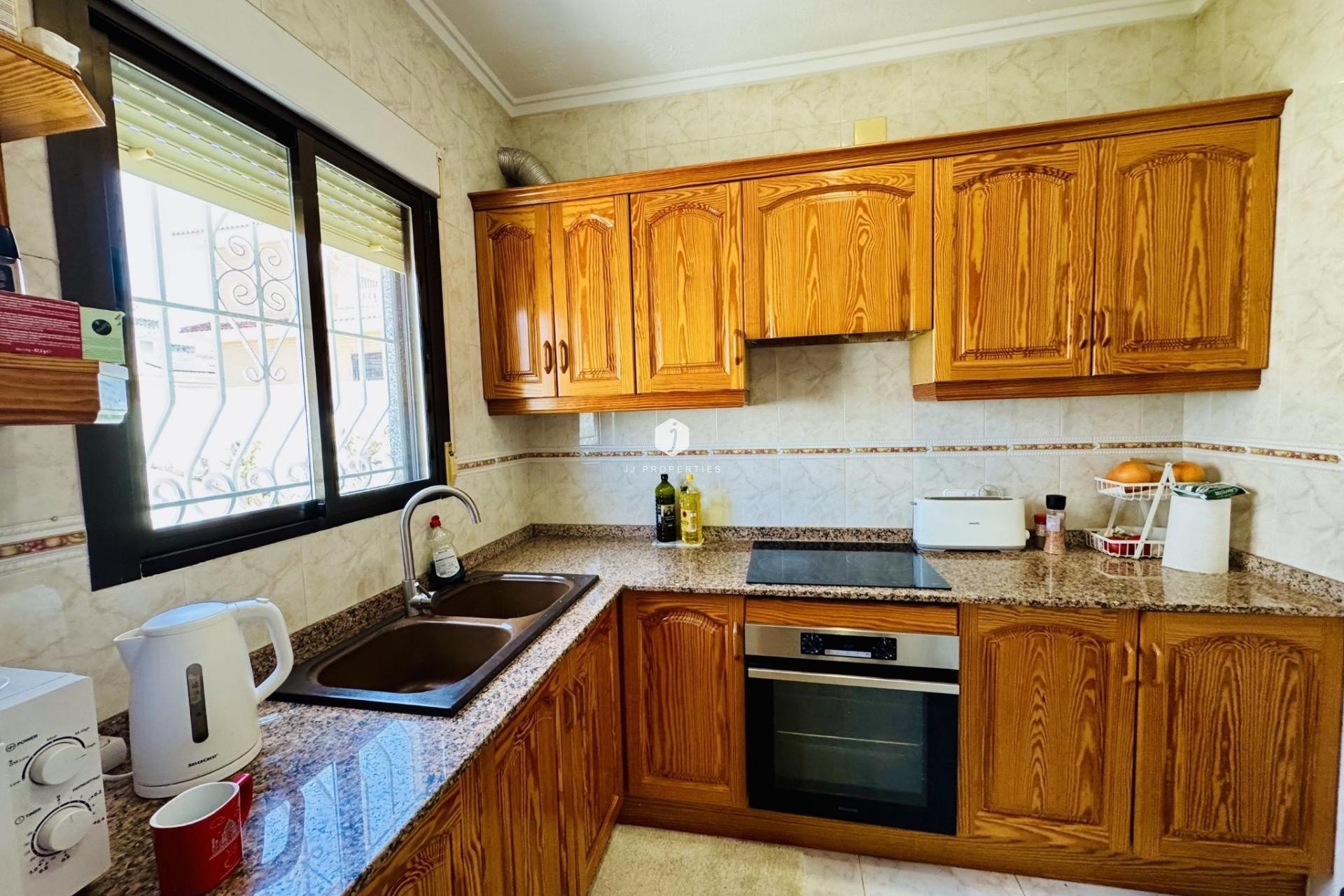 Aus zweiter Hand - Villa -
Torrevieja - La Siesta - El Salado - Torreta