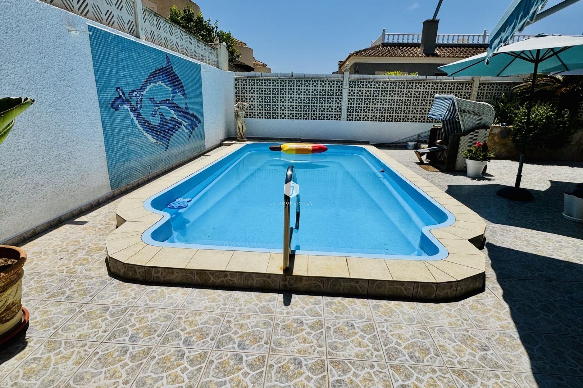 Aus zweiter Hand - Villa -
Torrevieja - La Siesta - El Salado - Torreta