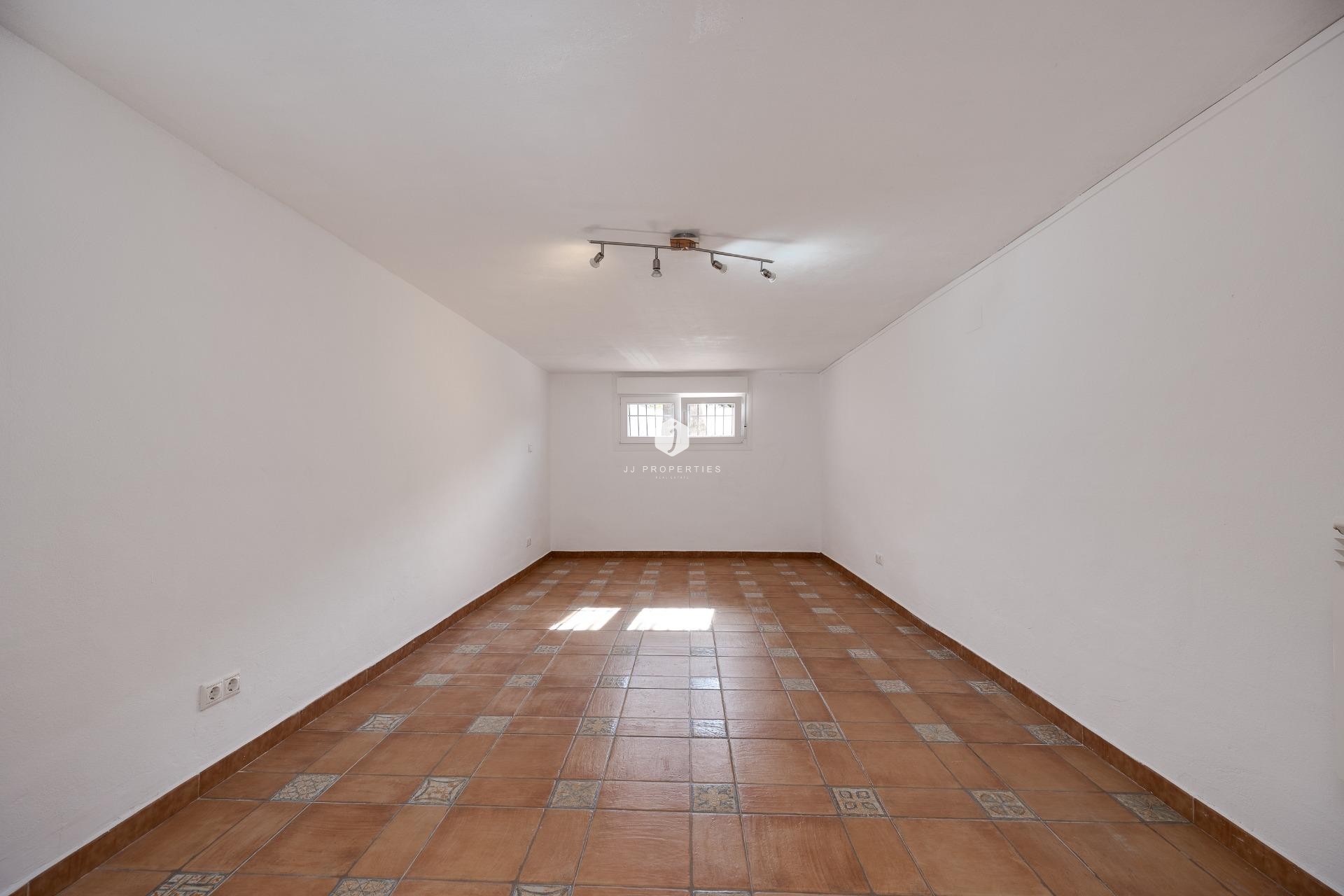 Aus zweiter Hand - Villa -
Torrevieja - La Siesta - El Salado - Torreta