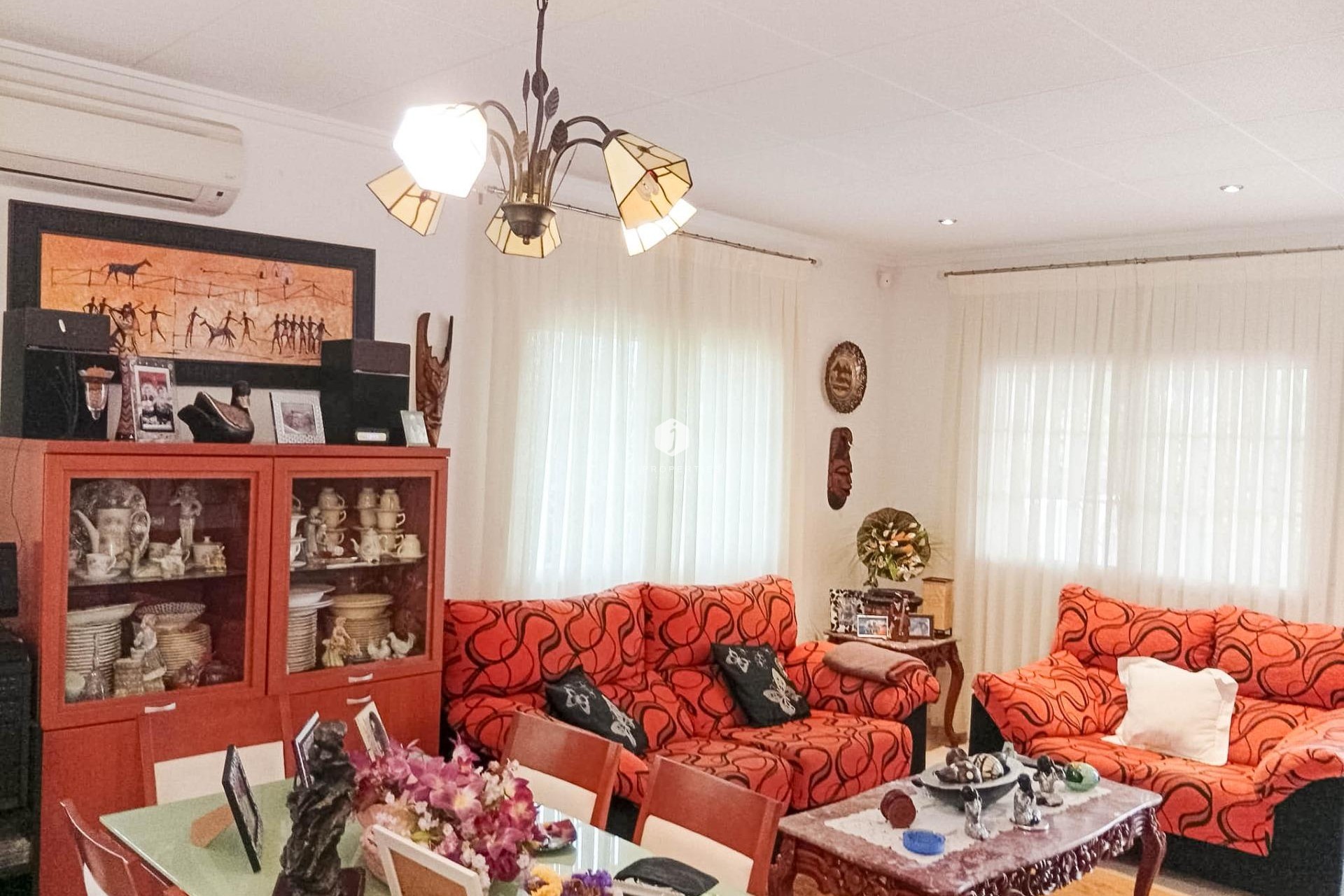 Aus zweiter Hand - Villa -
Torrevieja - La siesta