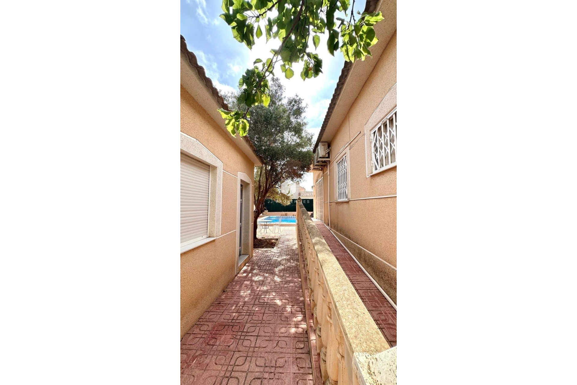 Aus zweiter Hand - Villa -
Torrevieja - Los Balcones - Los Altos del Edén