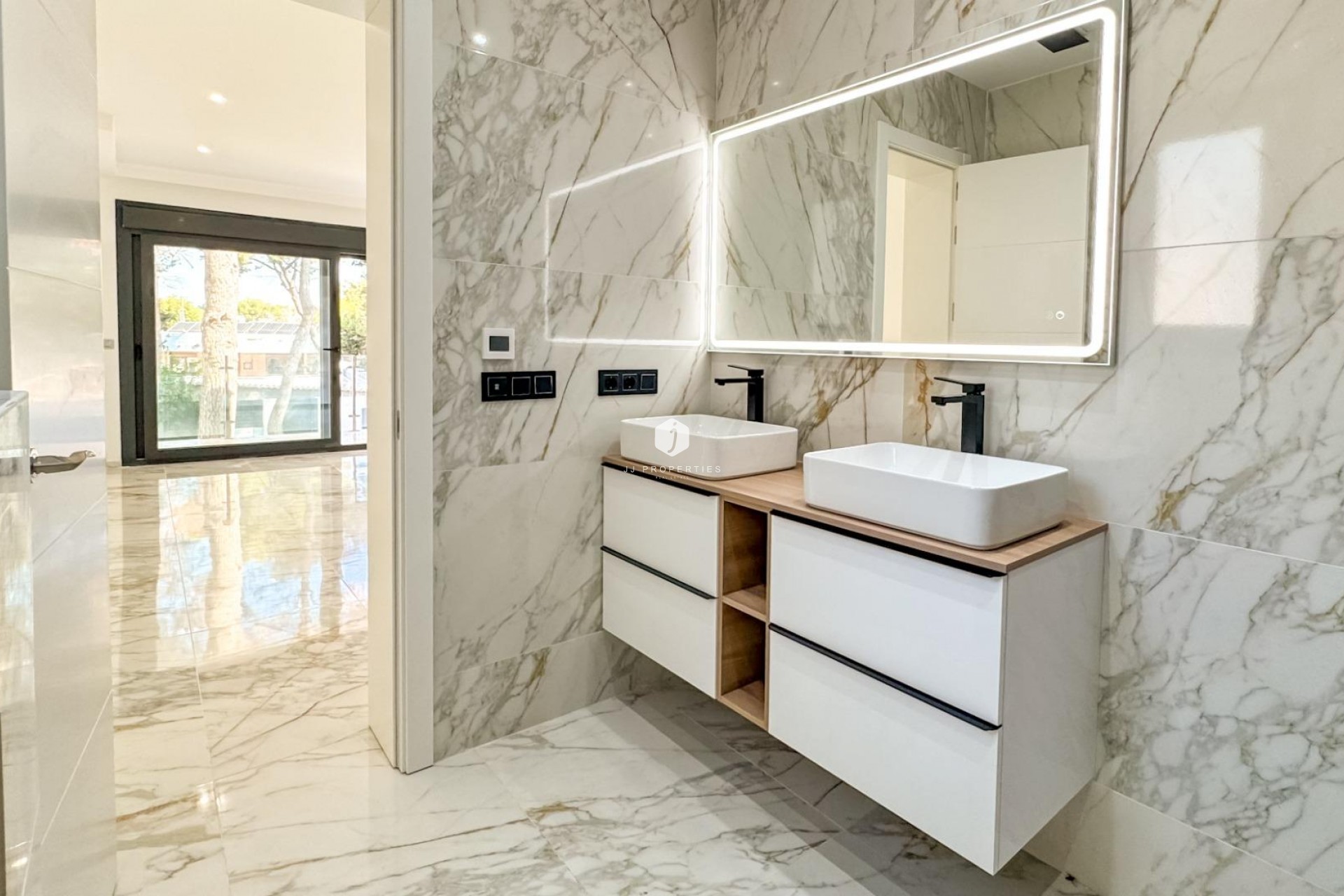 Aus zweiter Hand - Villa -
Torrevieja - Los Balcones - Los Altos del Edén