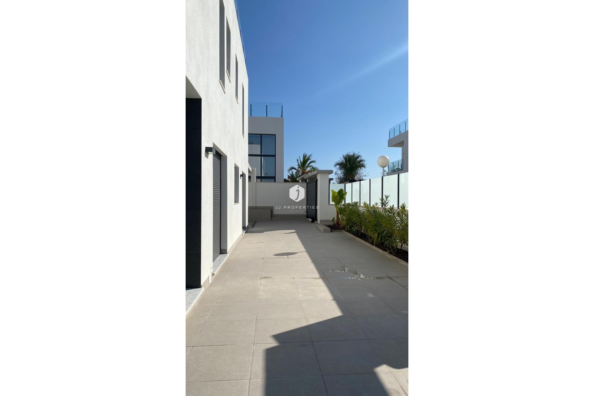 Aus zweiter Hand - Villa -
Torrevieja - Los Balcones