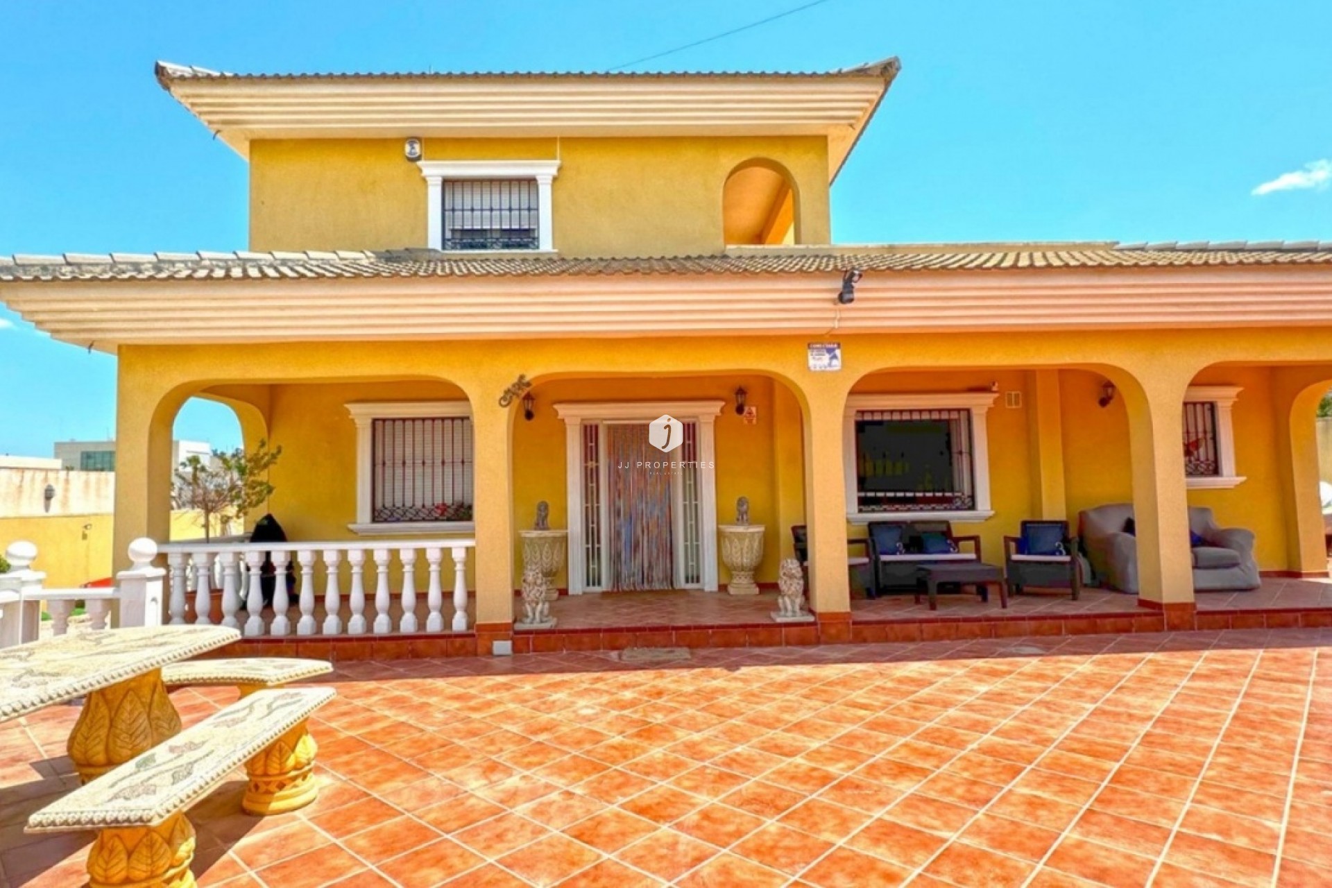 Aus zweiter Hand - Villa -
Torrevieja - Los Balcones