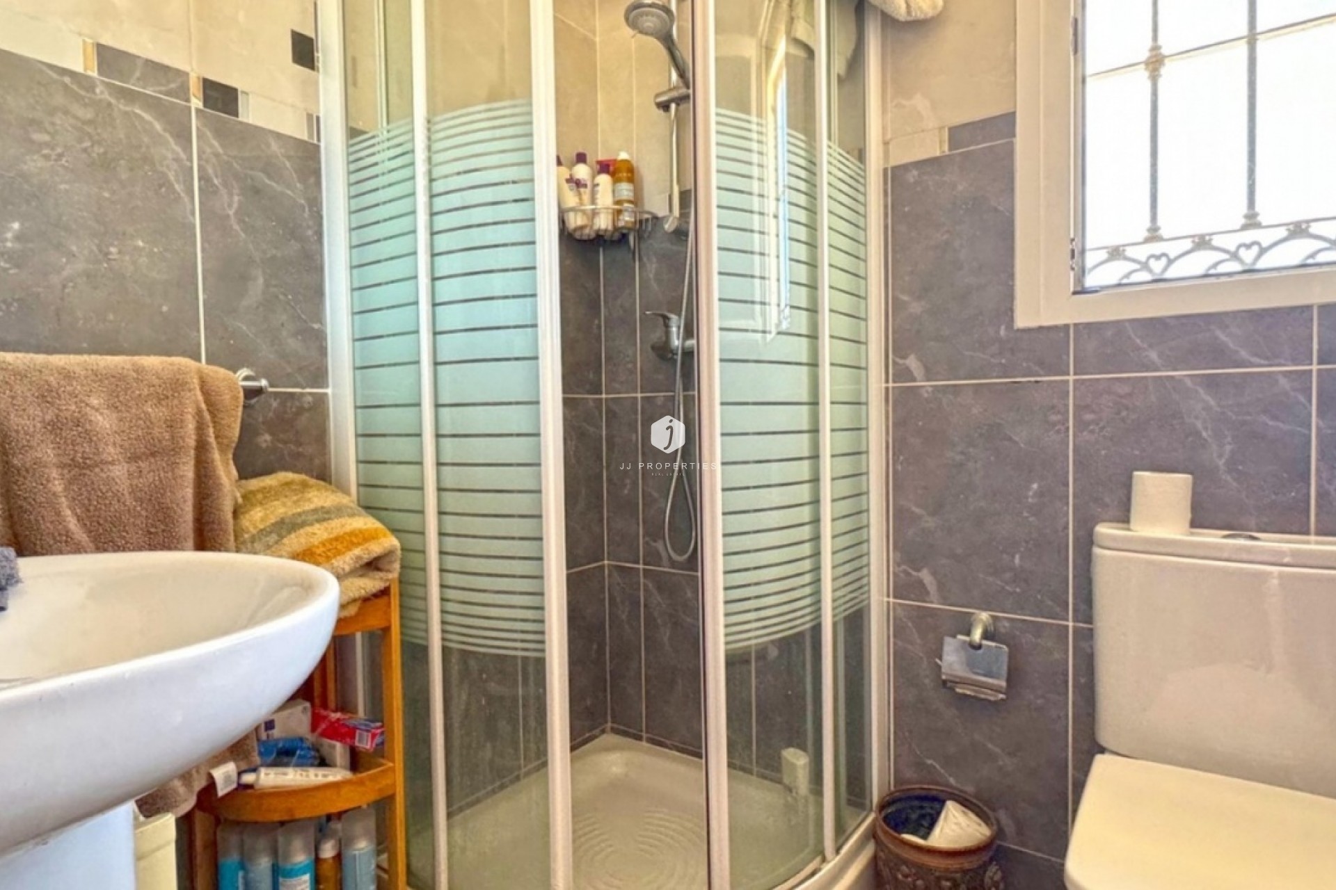 Aus zweiter Hand - Villa -
Torrevieja - Los Balcones