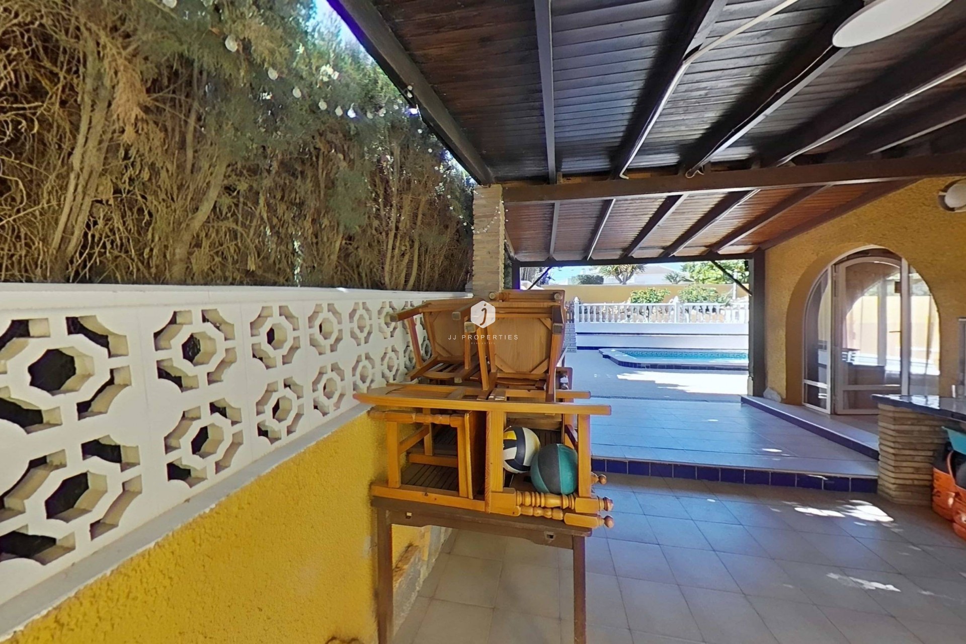 Aus zweiter Hand - Villa -
Torrevieja - Los Balcones
