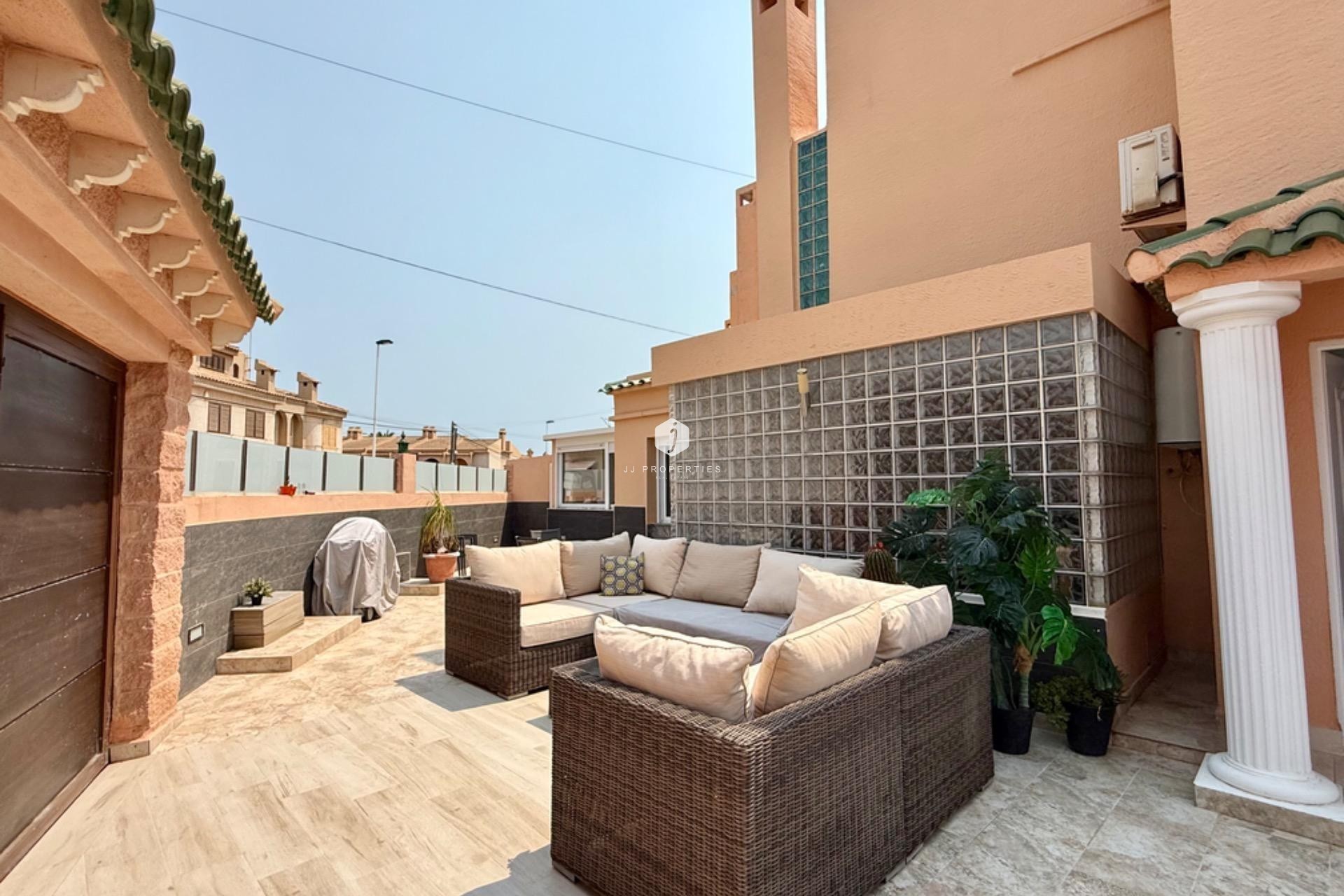 Aus zweiter Hand - Villa -
Torrevieja - Los Frutales