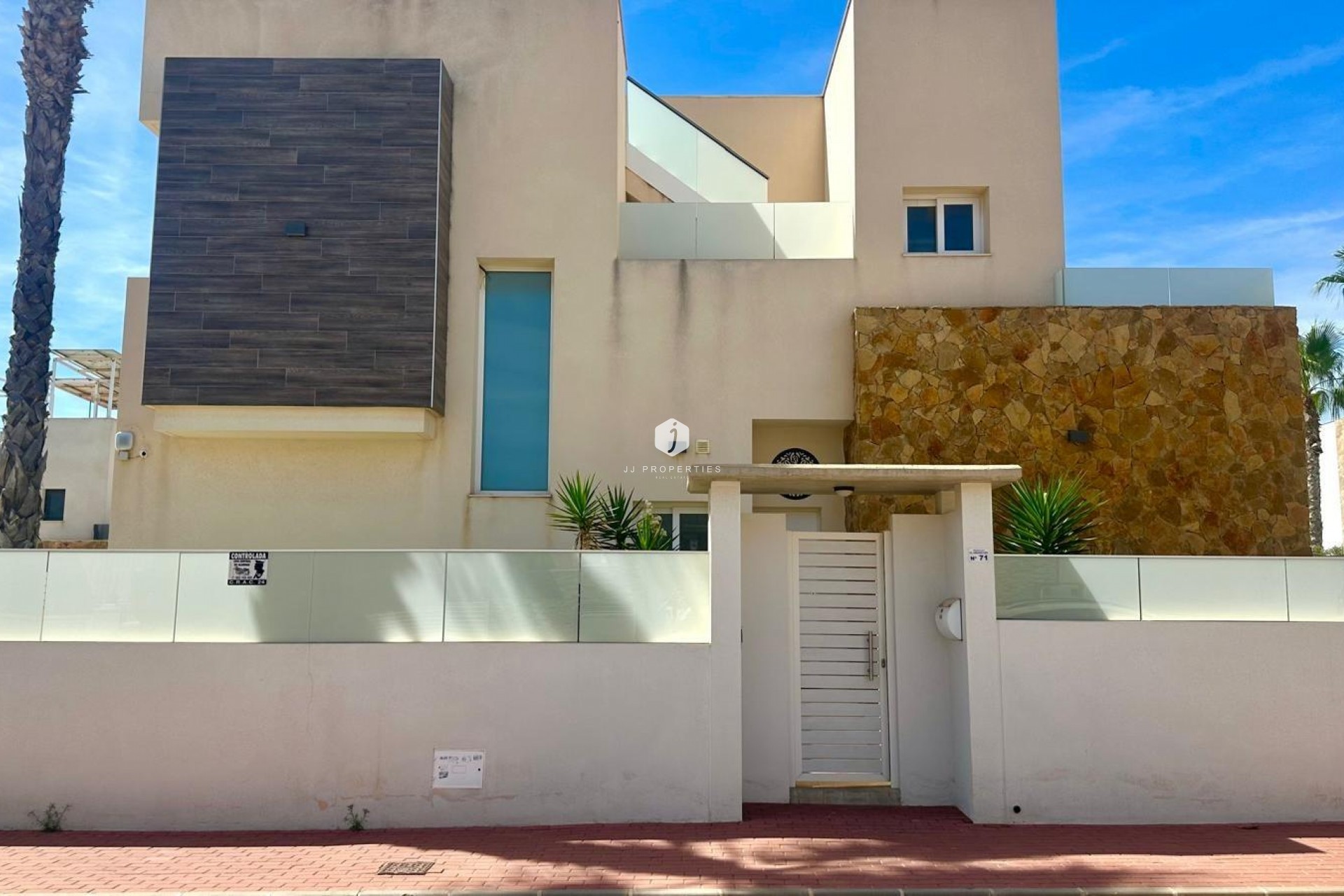 Aus zweiter Hand - Villa -
Torrevieja - Miramar - Torre Del Moro