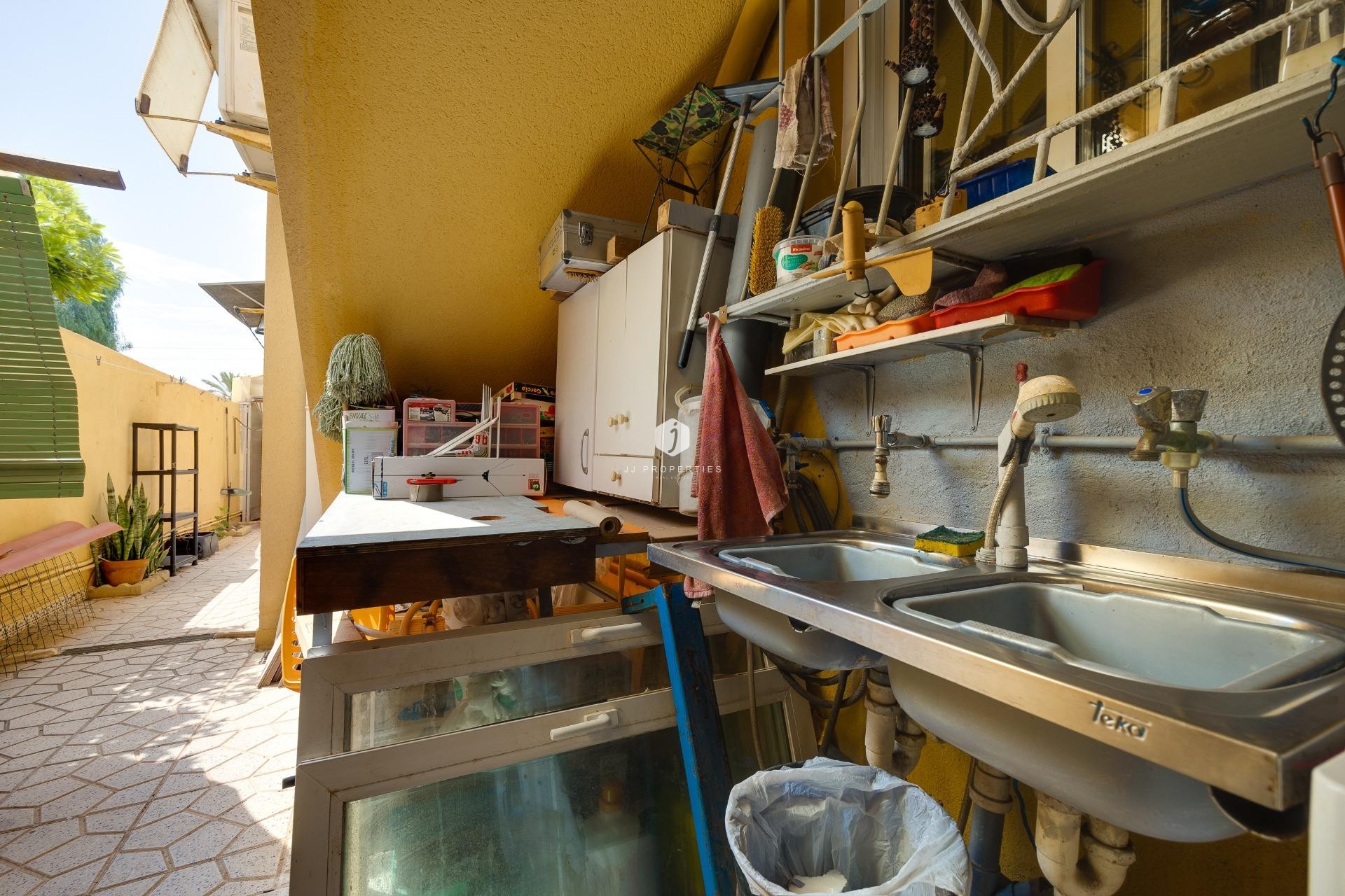 Aus zweiter Hand - Villa -
Torrevieja - Playa de los Locos