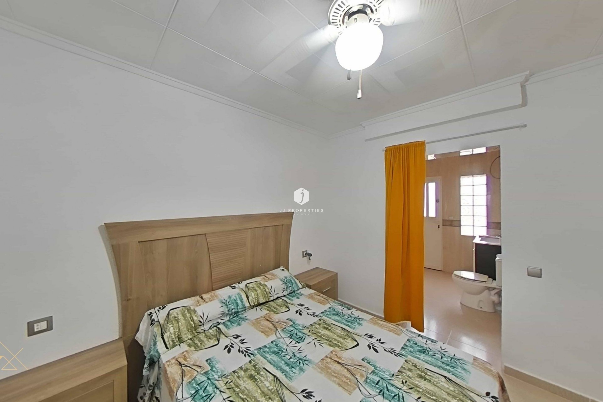 Aus zweiter Hand - Villa -
Torrevieja - San luis