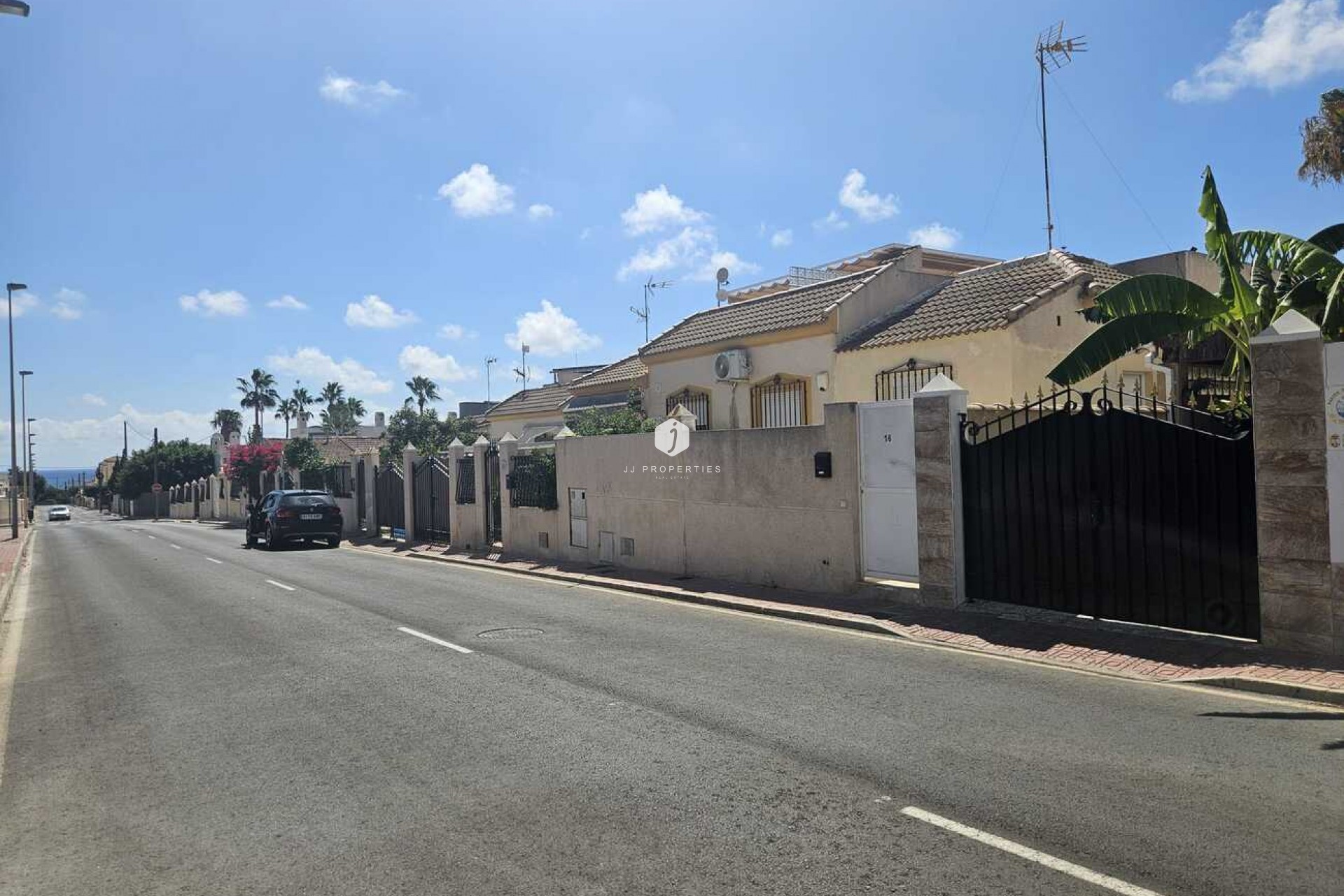 Aus zweiter Hand - Villa -
Torrevieja - Torre Del Moro