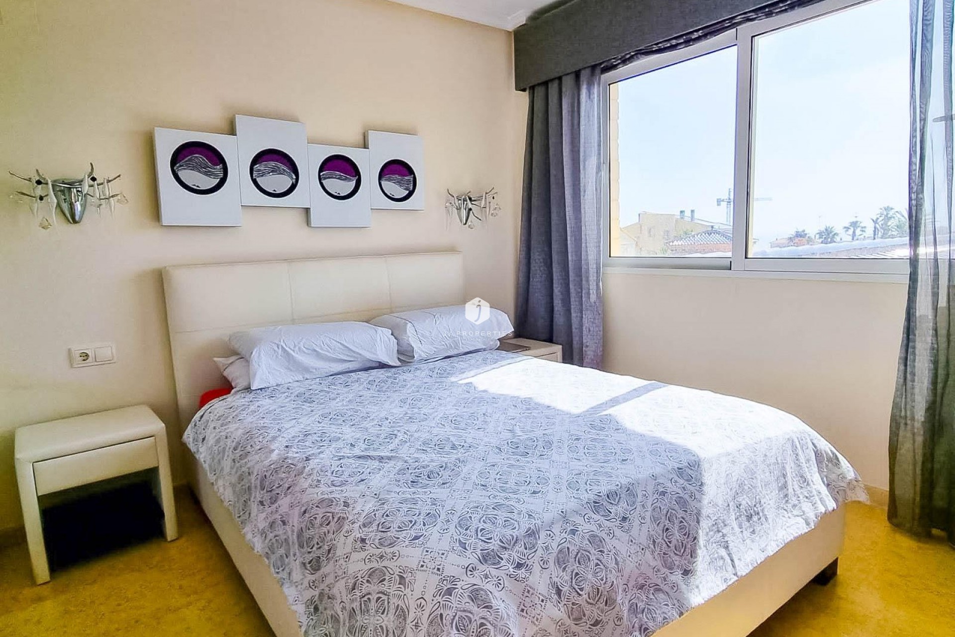 Aus zweiter Hand - Villa -
Torrevieja - Torre la mata