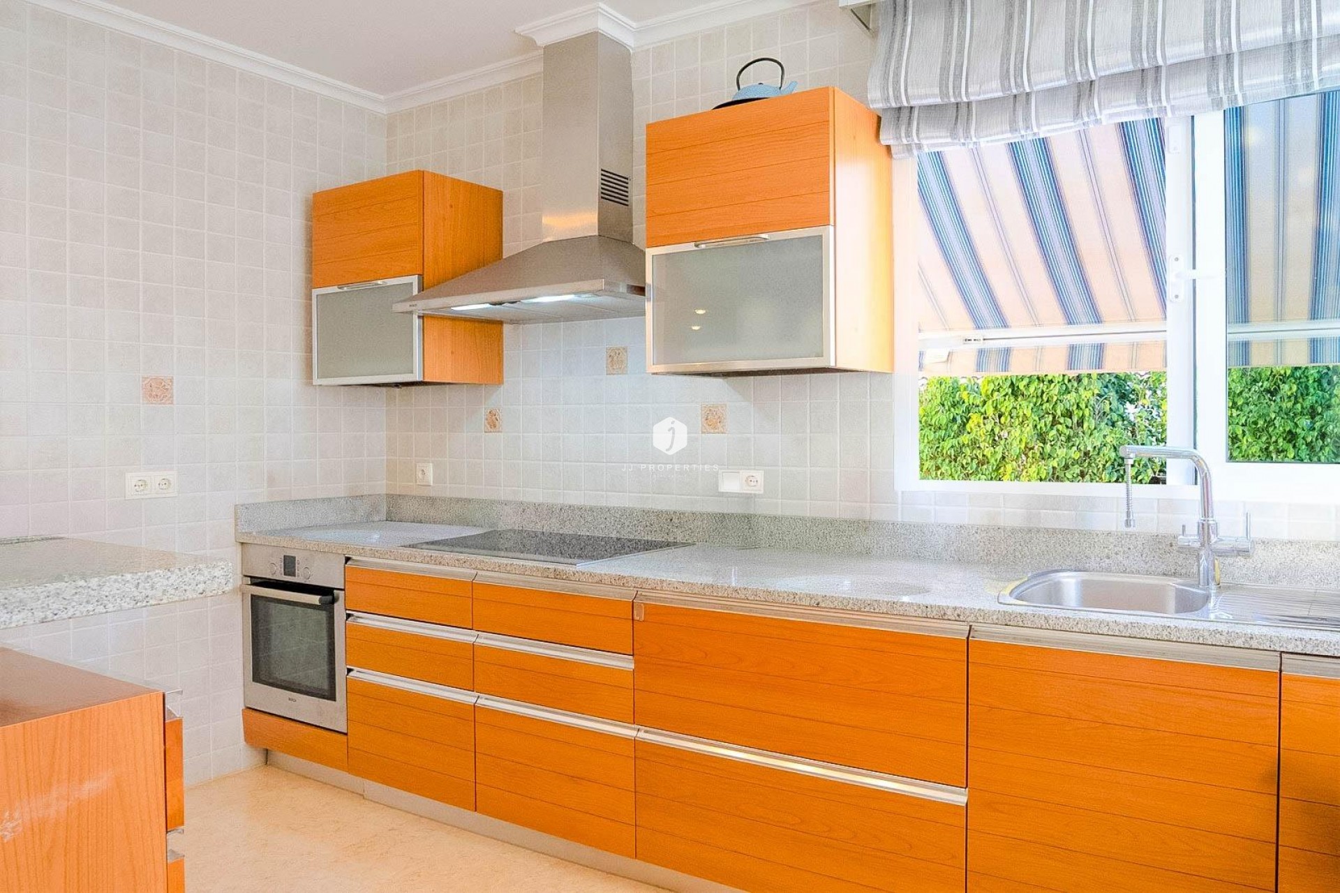 Aus zweiter Hand - Villa -
Torrevieja - Torre la mata