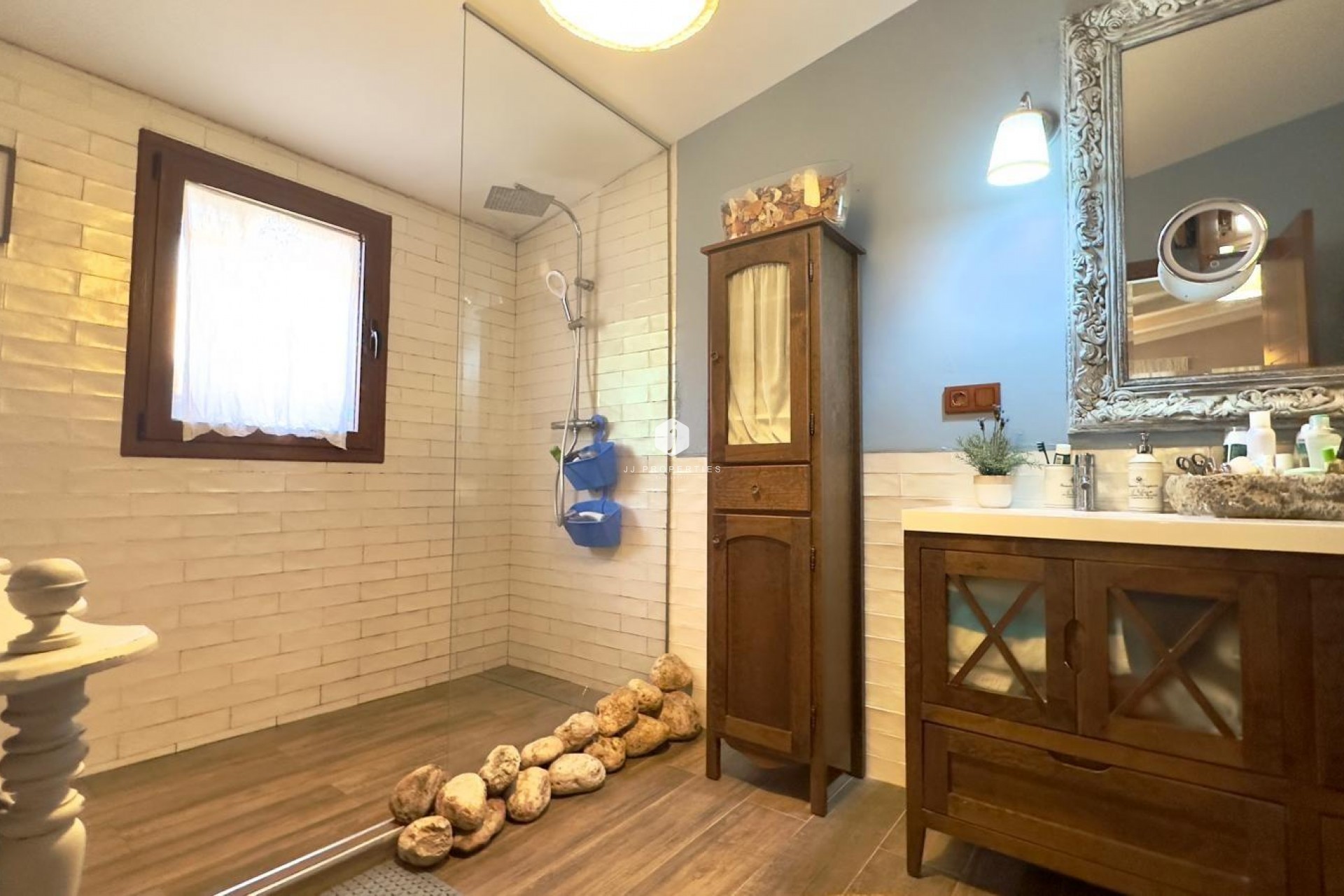 Aus zweiter Hand - Villa -
Torrevieja - Torreblanca