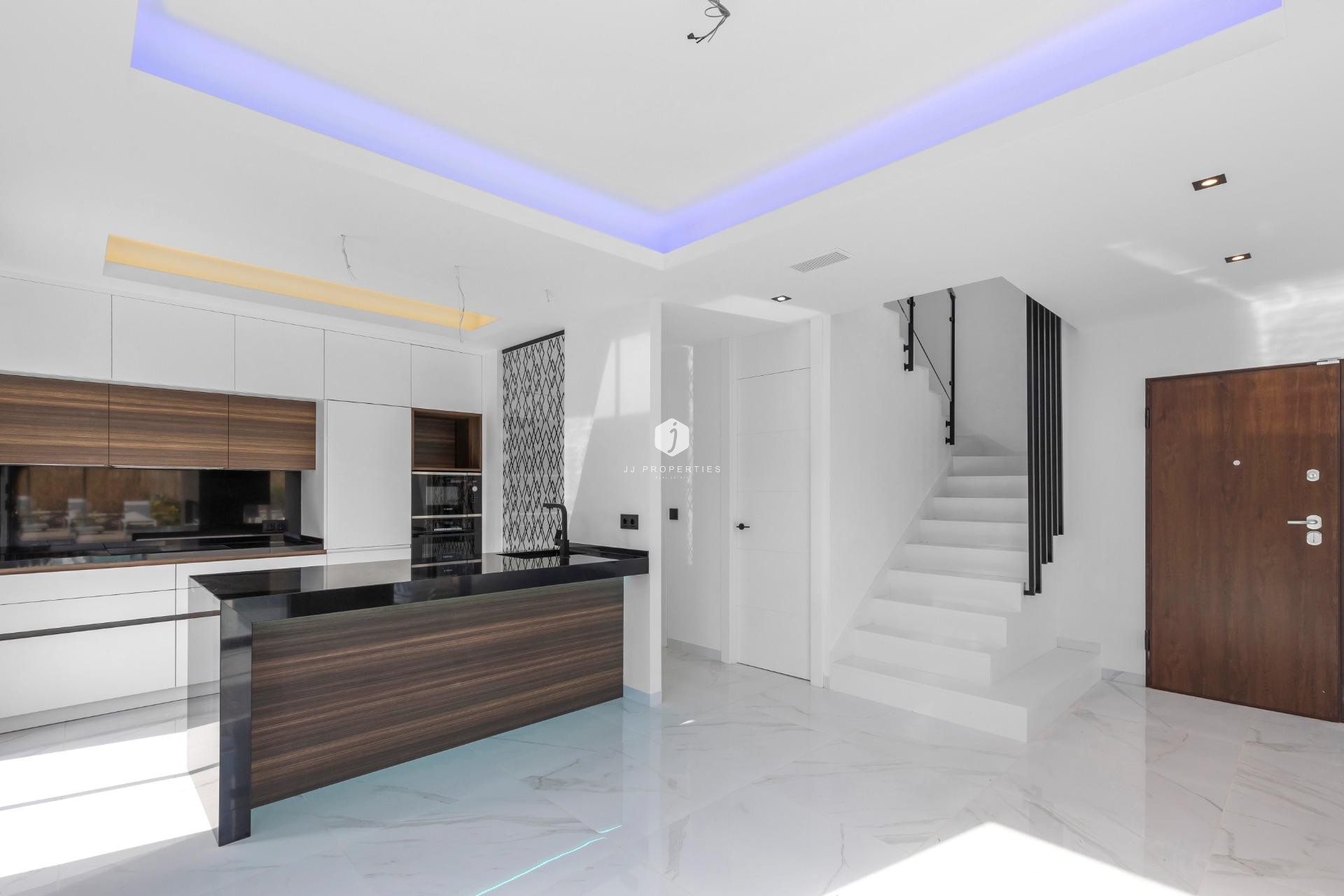 Aus zweiter Hand - Villa -
Torrevieja - Torreta Florida