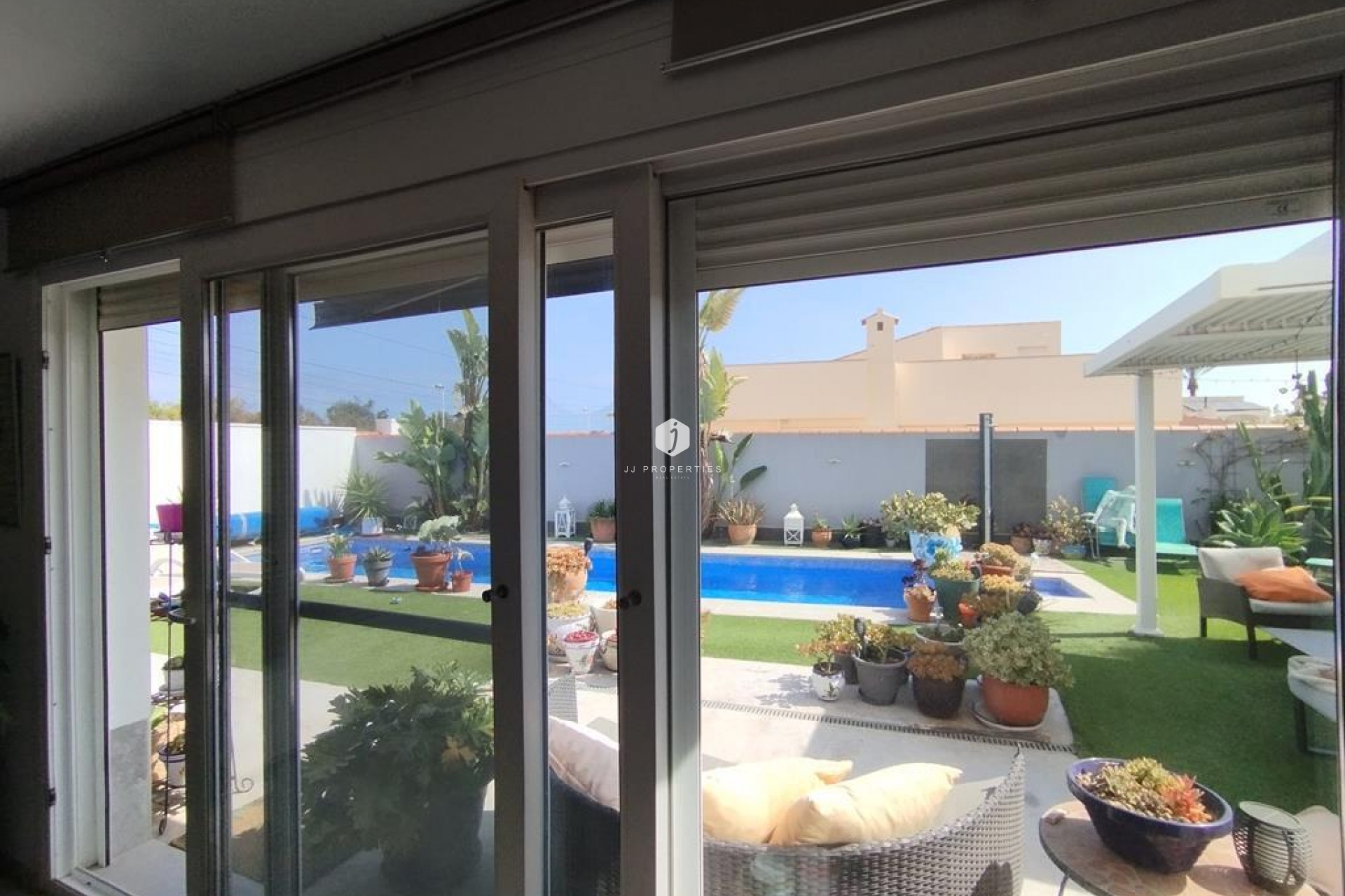 Aus zweiter Hand - Villa -
Torrevieja - Torreta Florida