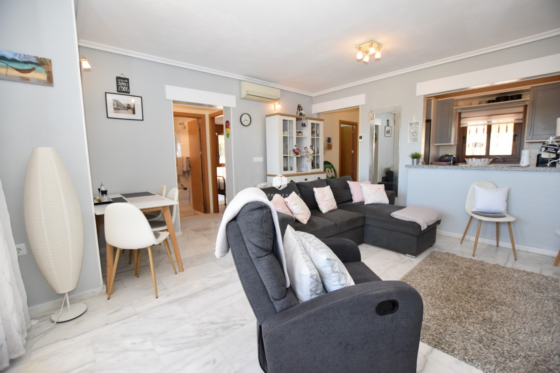 Aus zweiter Hand - Wohnung -
Algorfa - Inland