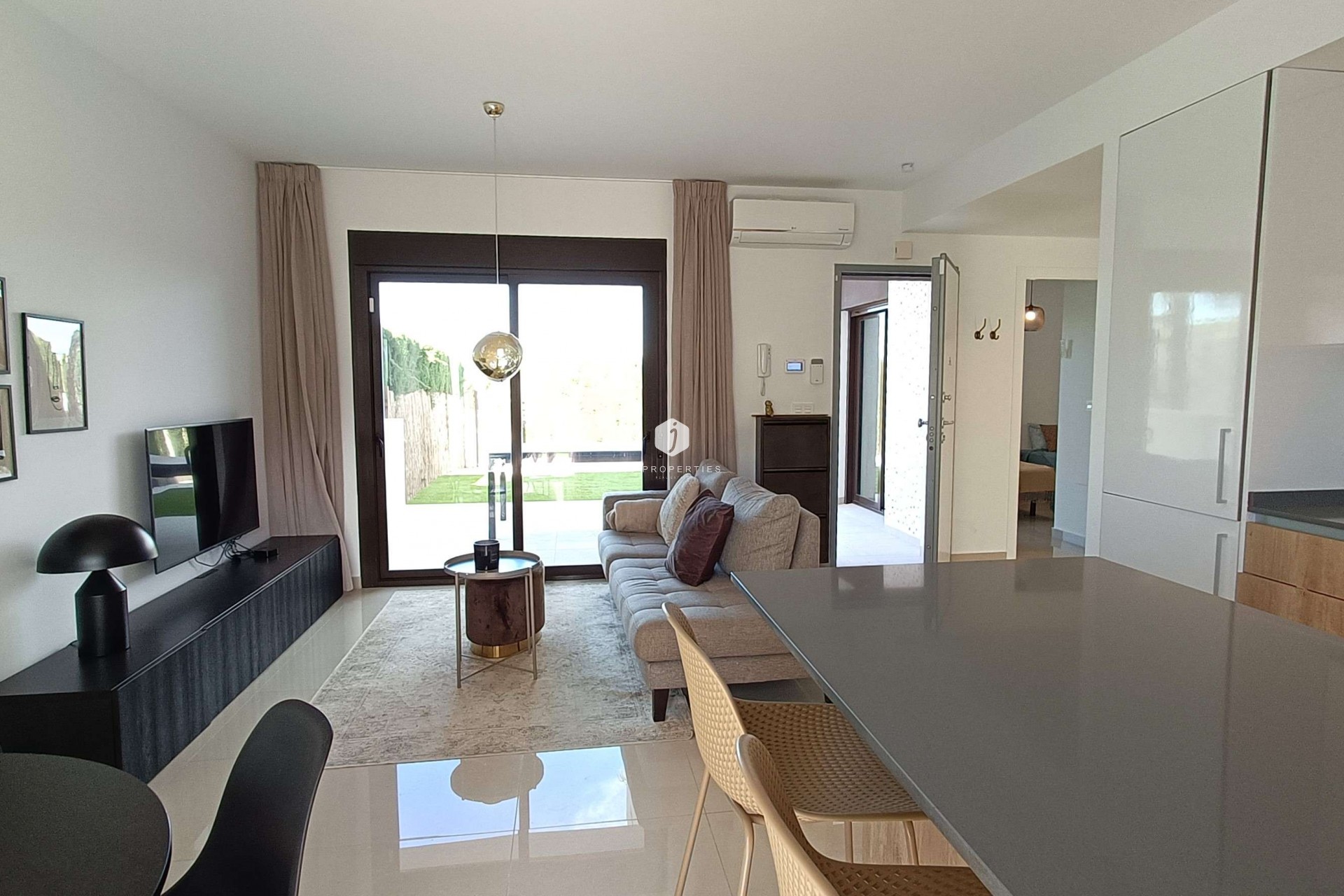 Aus zweiter Hand - Wohnung -
Algorfa - Inland