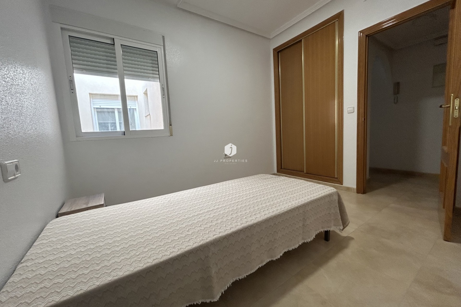 Aus zweiter Hand - Wohnung -
Alicante - Inland