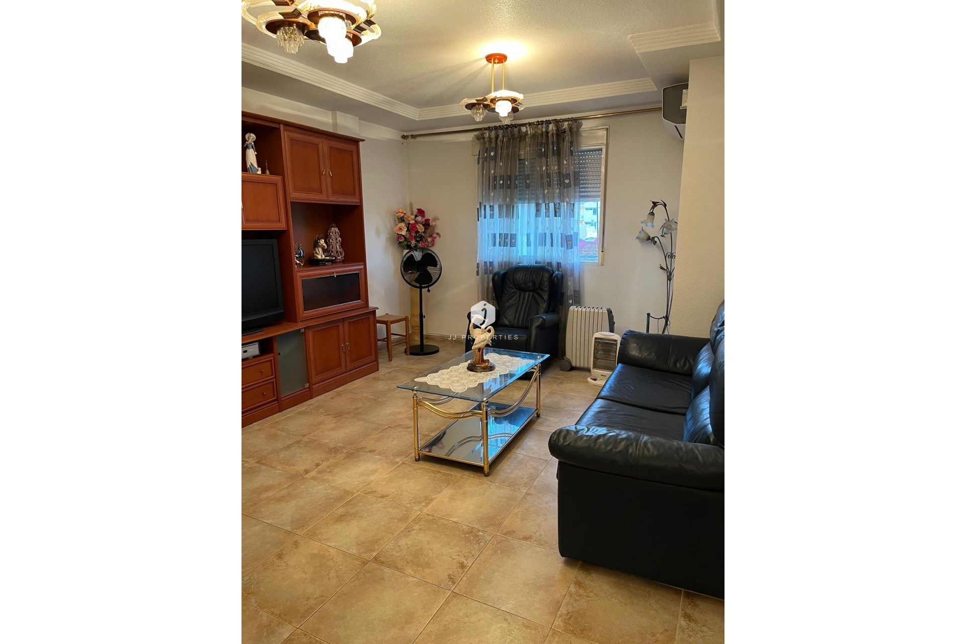 Aus zweiter Hand - Wohnung -
Almoradí - Centro Urbano 2