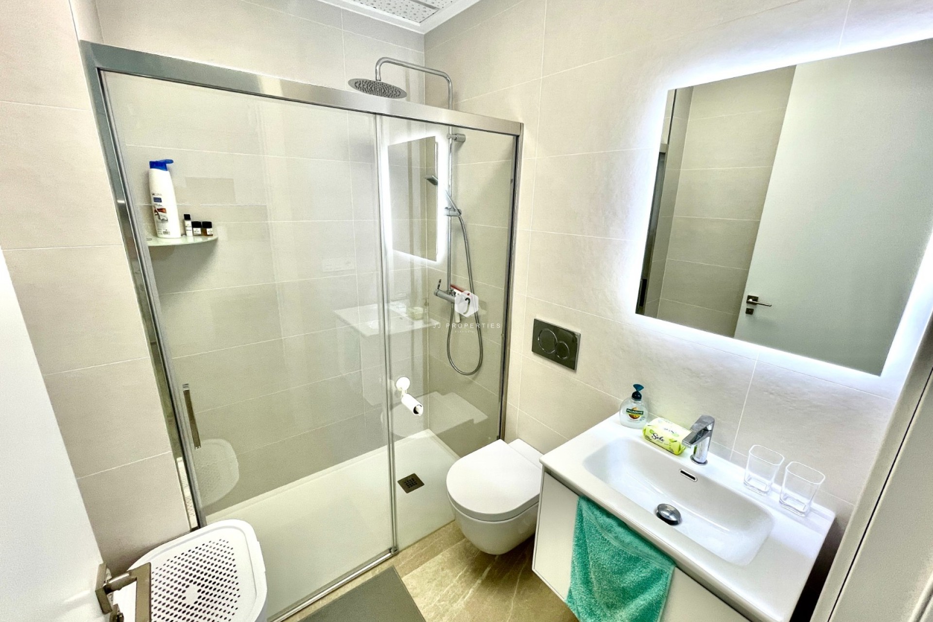 Aus zweiter Hand - Wohnung -
Benijofar - Costa Blanca