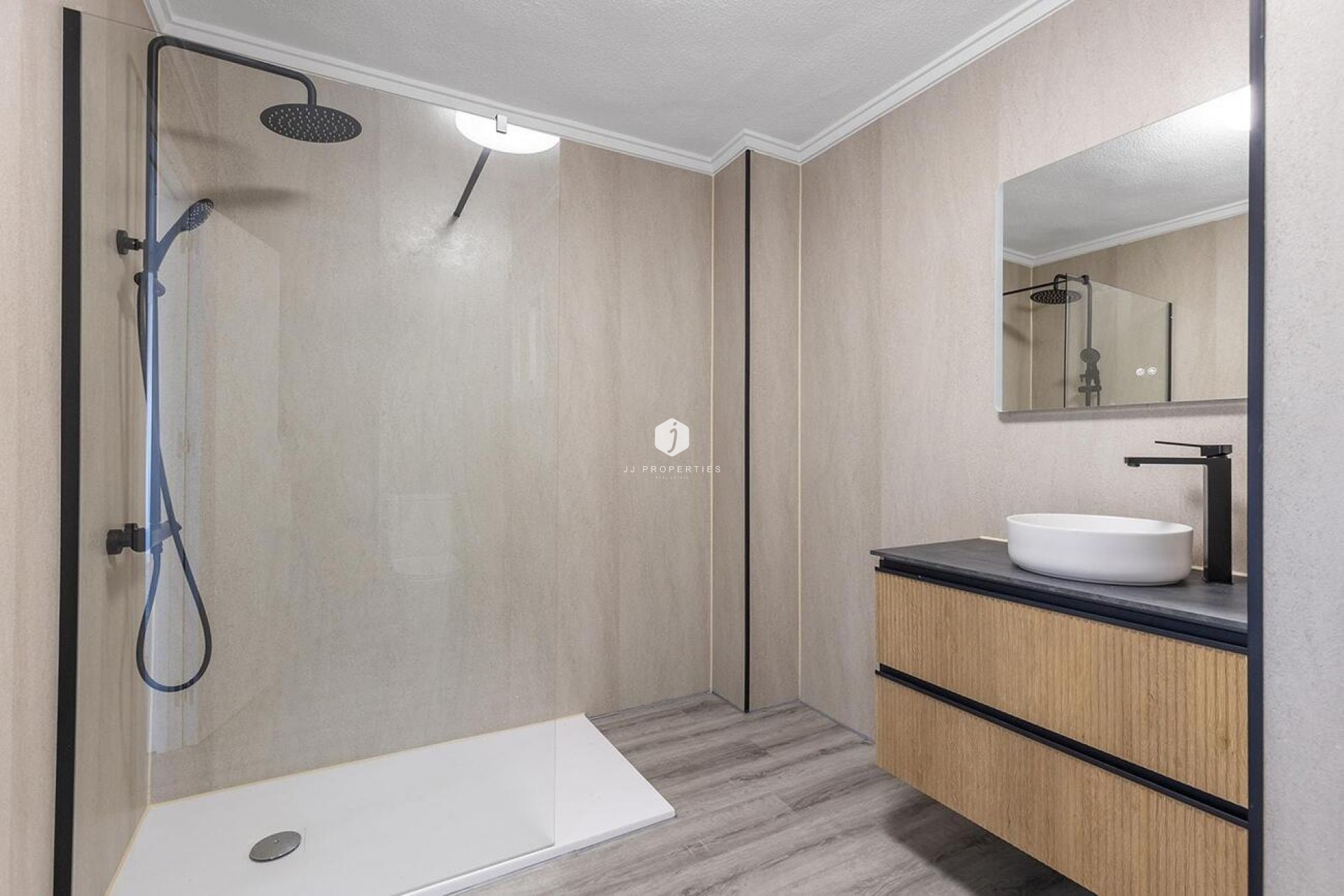 Aus zweiter Hand - Wohnung -
Benijofar - Costa Blanca