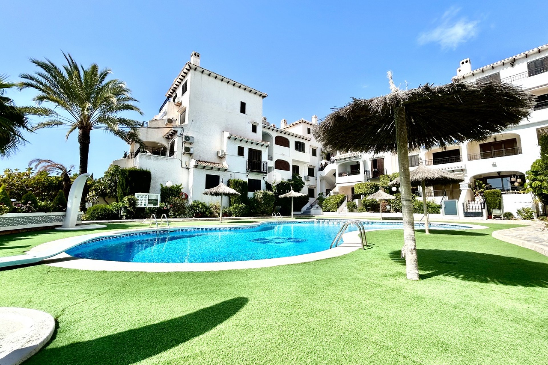 Aus zweiter Hand - Wohnung -
Cabo Roig - Costa Blanca
