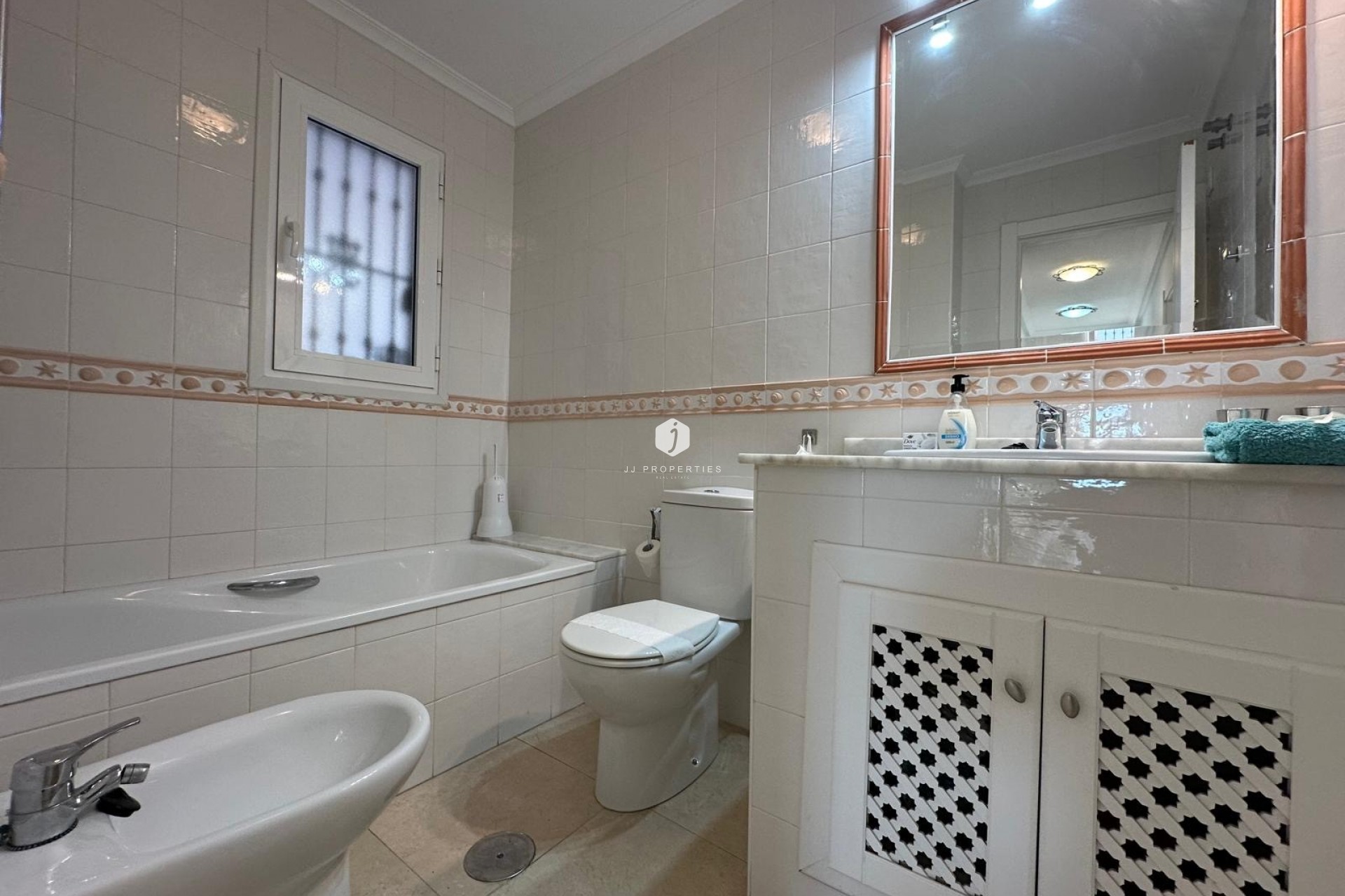 Aus zweiter Hand - Wohnung -
Campoamor - Costa Blanca