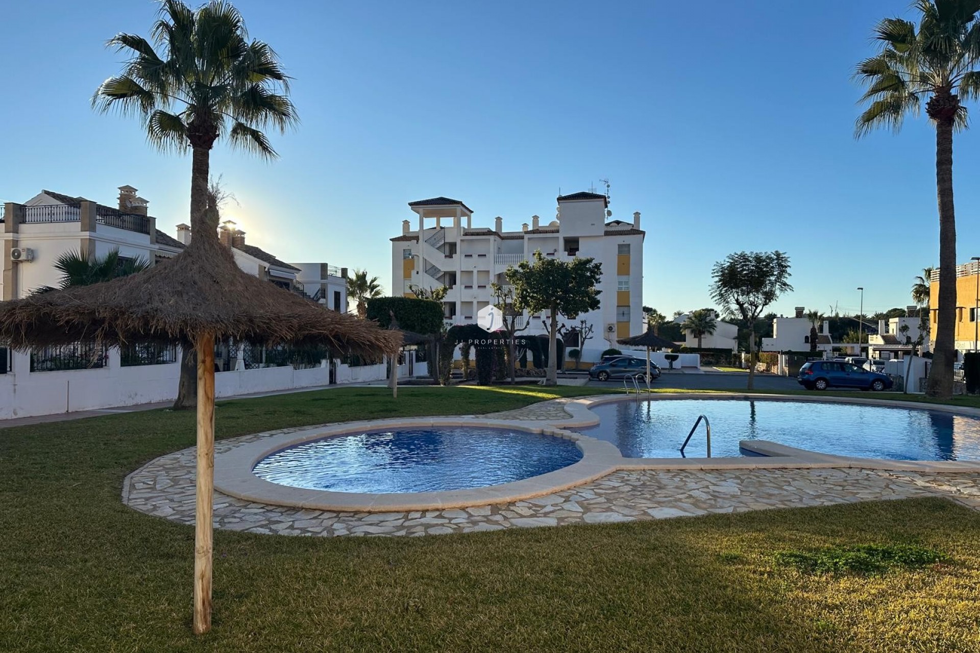 Aus zweiter Hand - Wohnung -
Campoamor - Costa Blanca