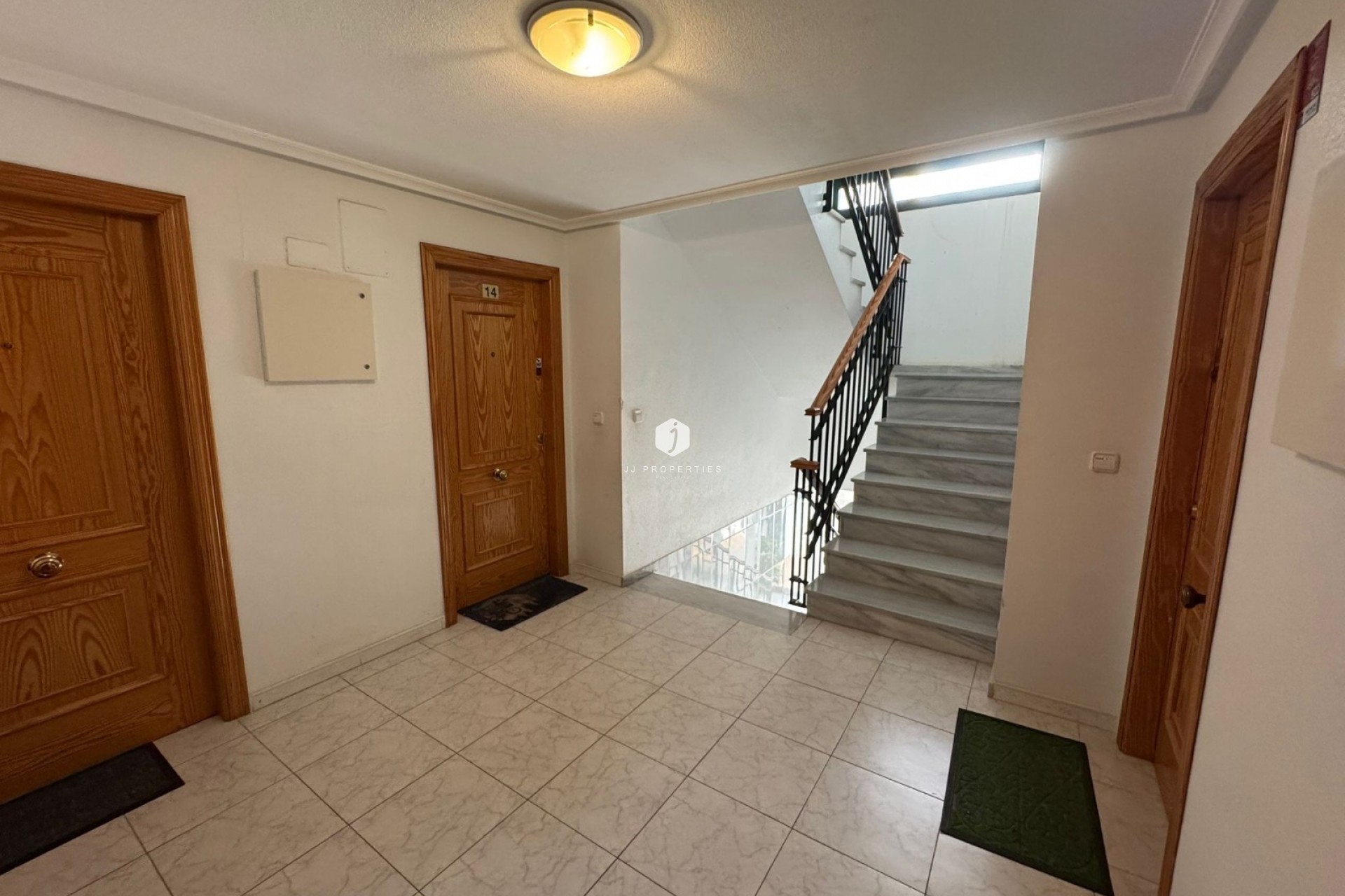 Aus zweiter Hand - Wohnung -
Dehesa de Campoamor - Costa Blanca