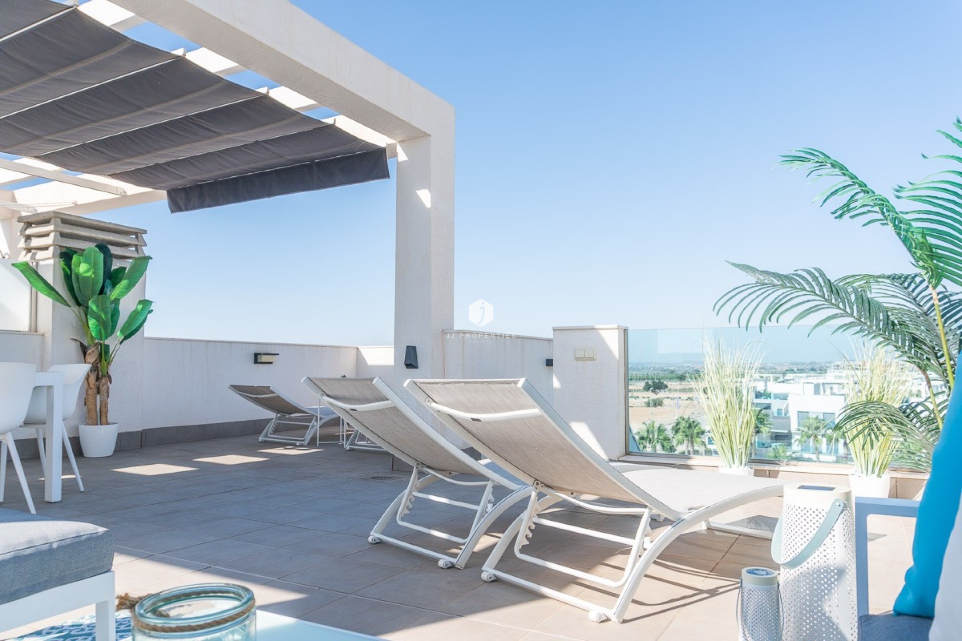 Aus zweiter Hand - Wohnung -
El Raso - Costa Blanca
