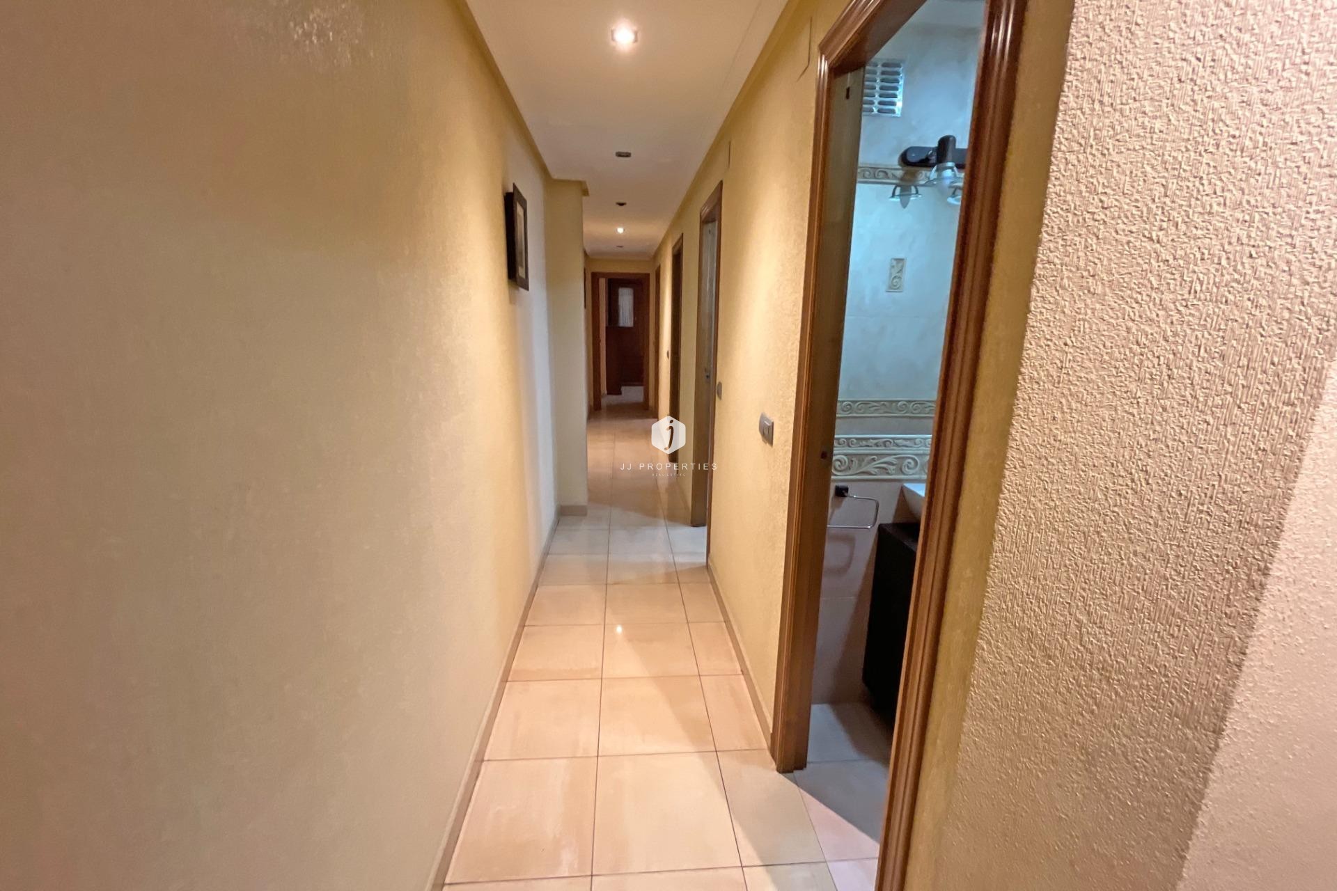 Aus zweiter Hand - Wohnung -
Formentera del Segura - Palacios