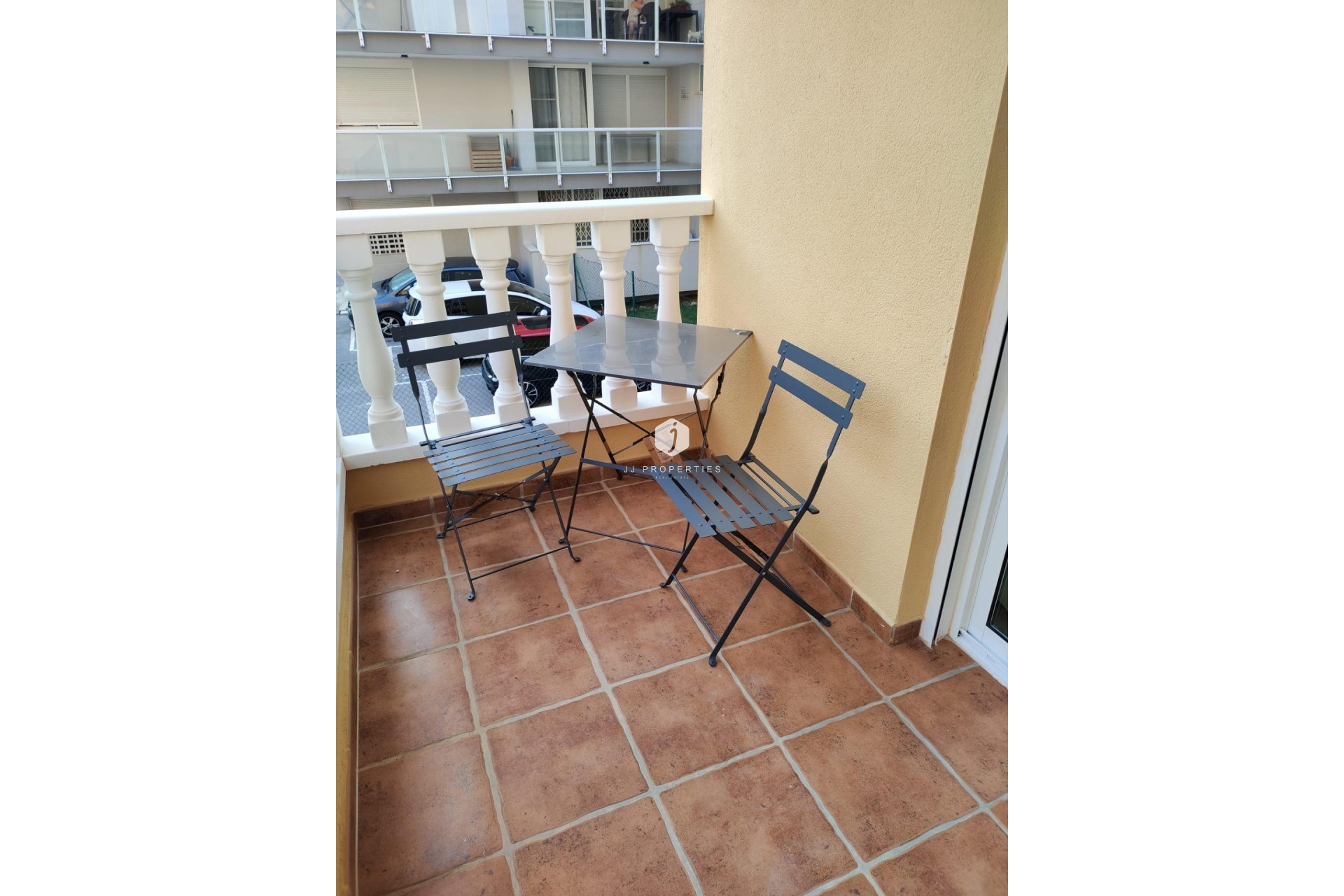 Aus zweiter Hand - Wohnung -
Guardamar del Segura - puerto deportivo