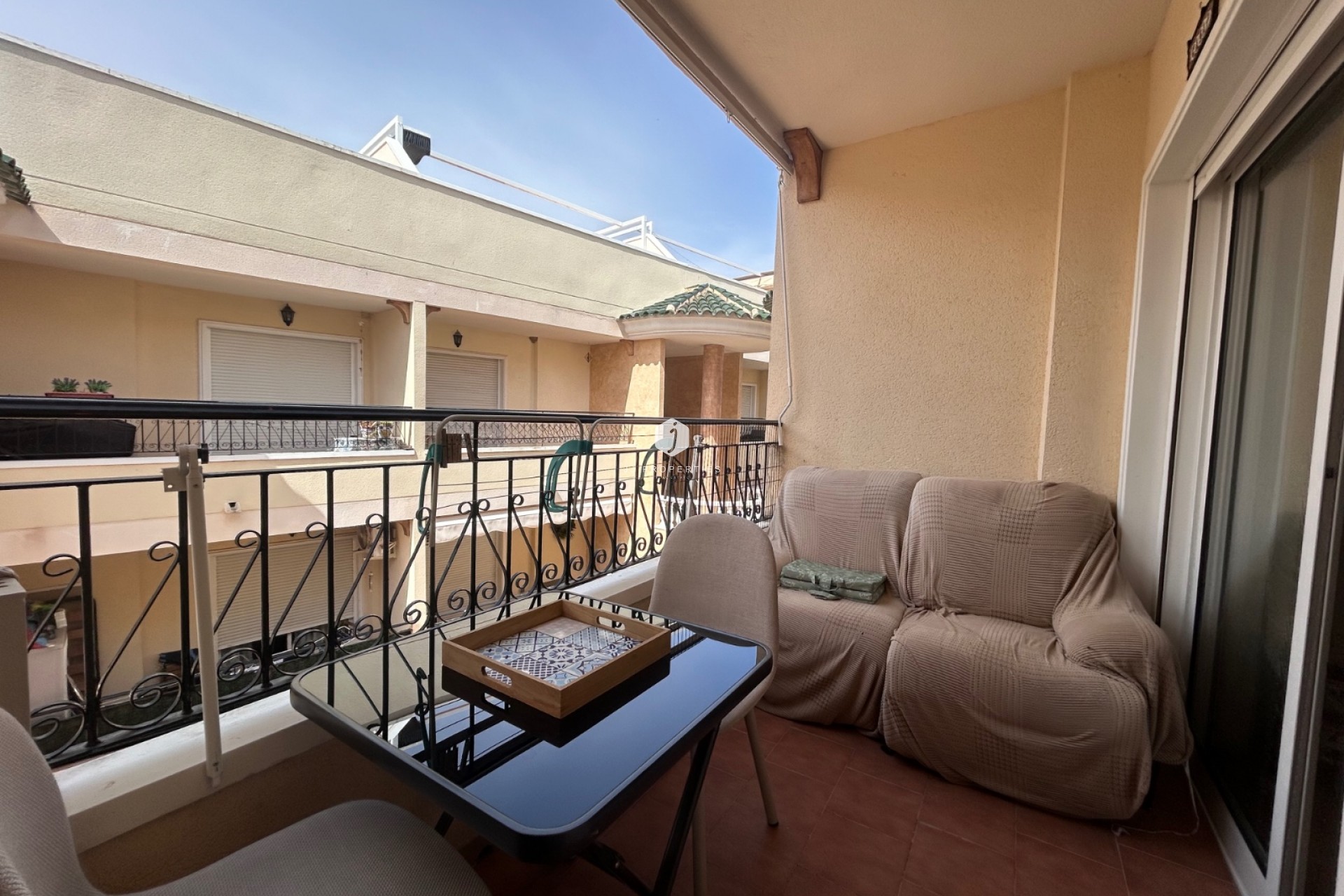 Aus zweiter Hand - Wohnung -
Jacarilla - Inland