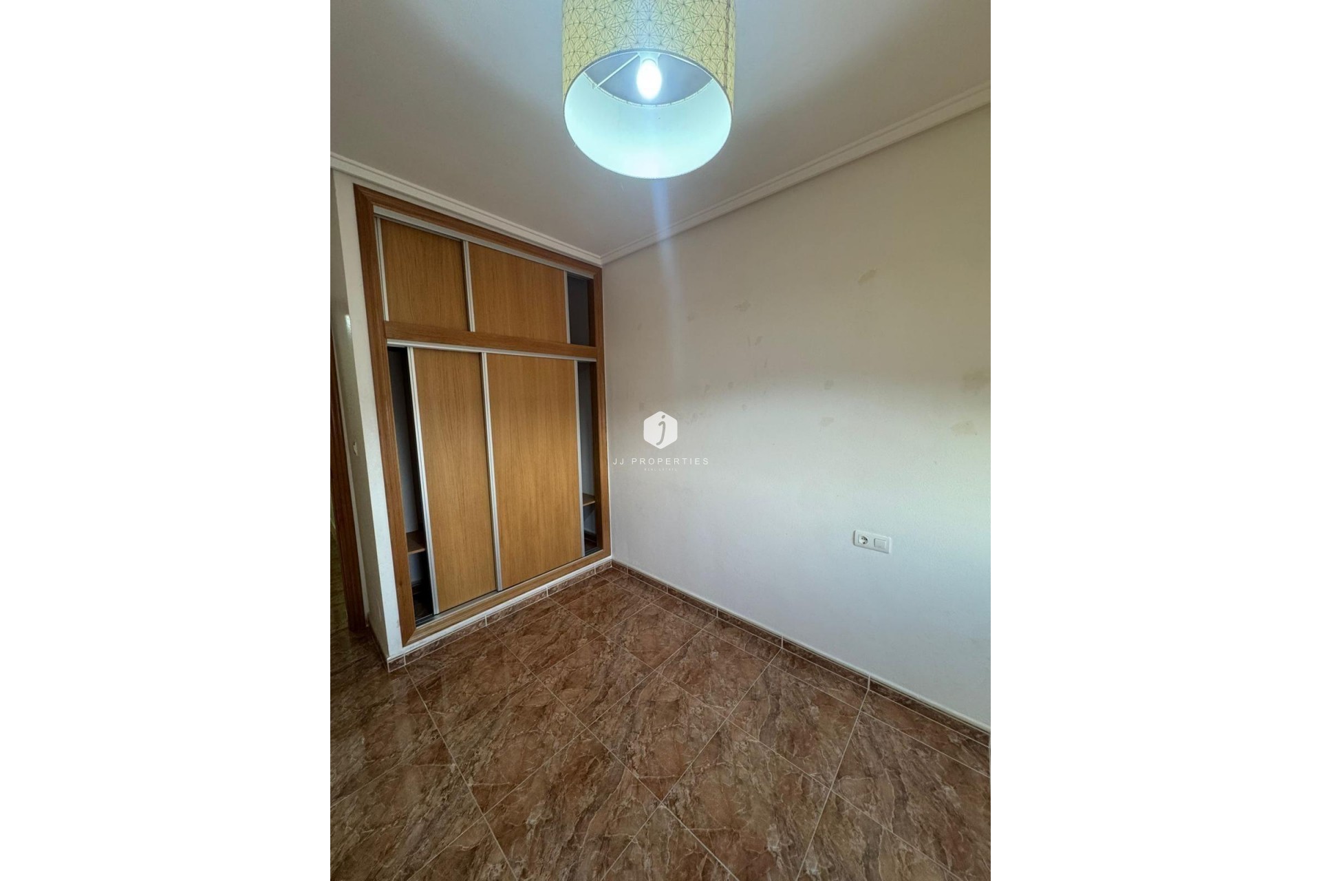 Aus zweiter Hand - Wohnung -
Jacarilla