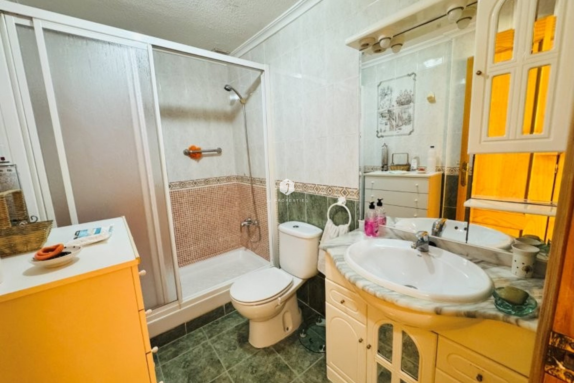 Aus zweiter Hand - Wohnung -
La Mata - Costa Blanca