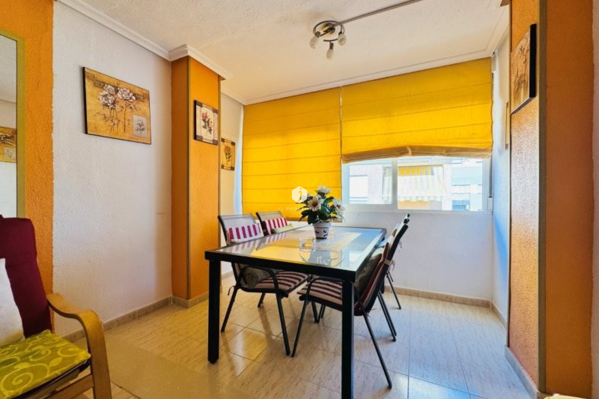 Aus zweiter Hand - Wohnung -
La Mata - Costa Blanca