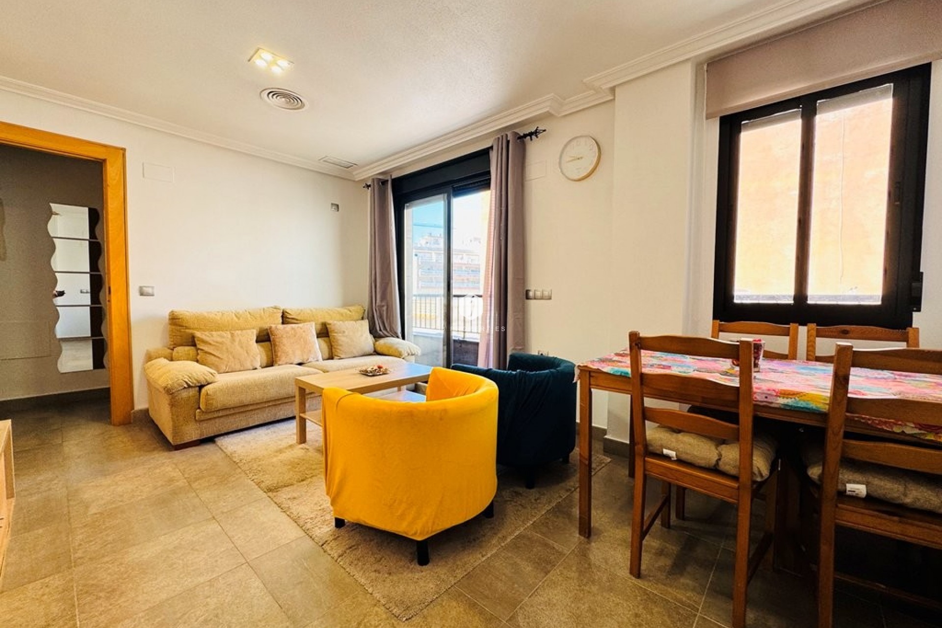 Aus zweiter Hand - Wohnung -
La Mata - Costa Blanca