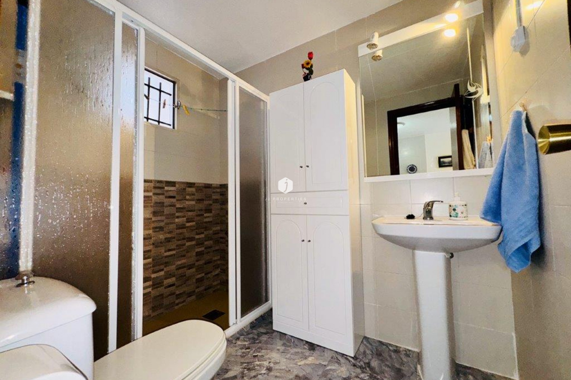 Aus zweiter Hand - Wohnung -
La Mata - Costa Blanca